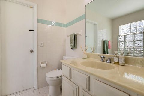 Tiny photo for 20869 Sonrisa Way, Boca Raton, FL 33433 (MLS # B26031555)