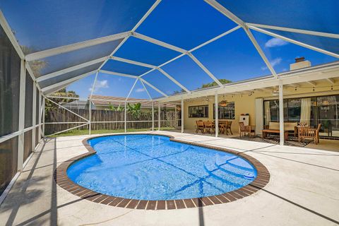 Tiny photo for 20869 Sonrisa Way, Boca Raton, FL 33433 (MLS # B26031555)