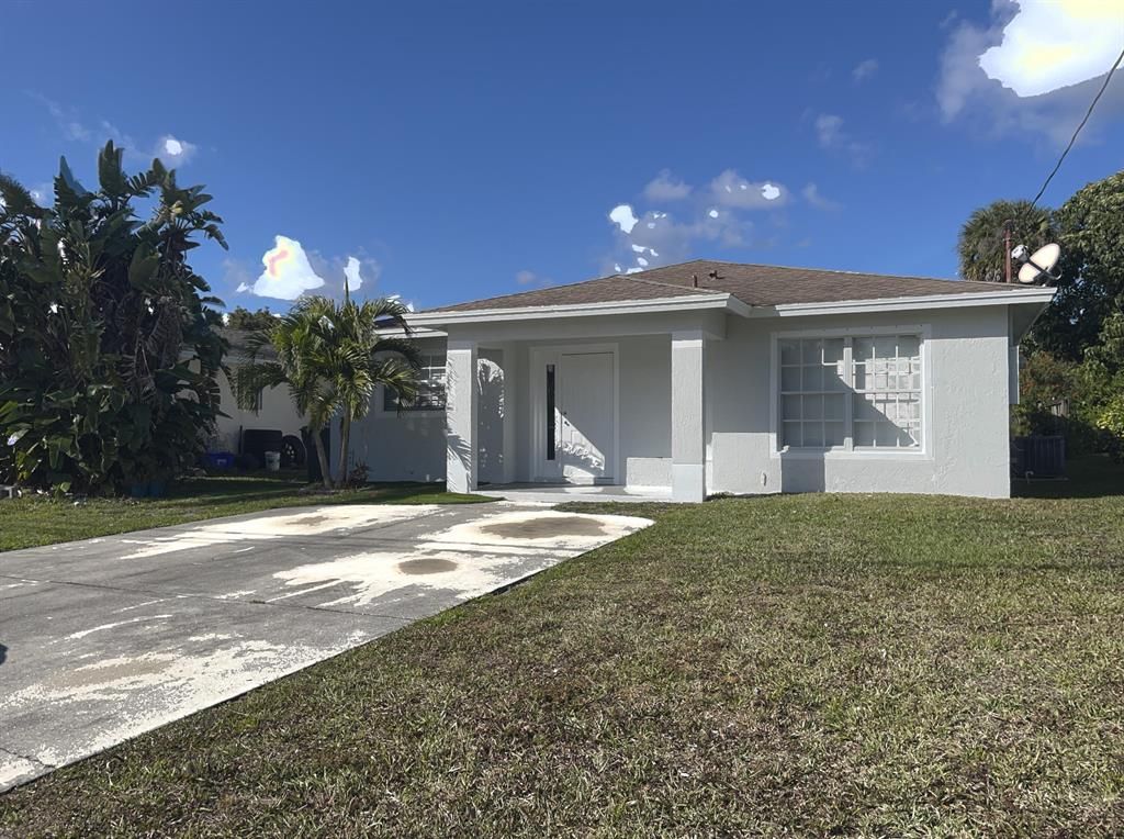 Photo of 6839 4th Street, Jupiter, FL 33458 (MLS # R10775404)