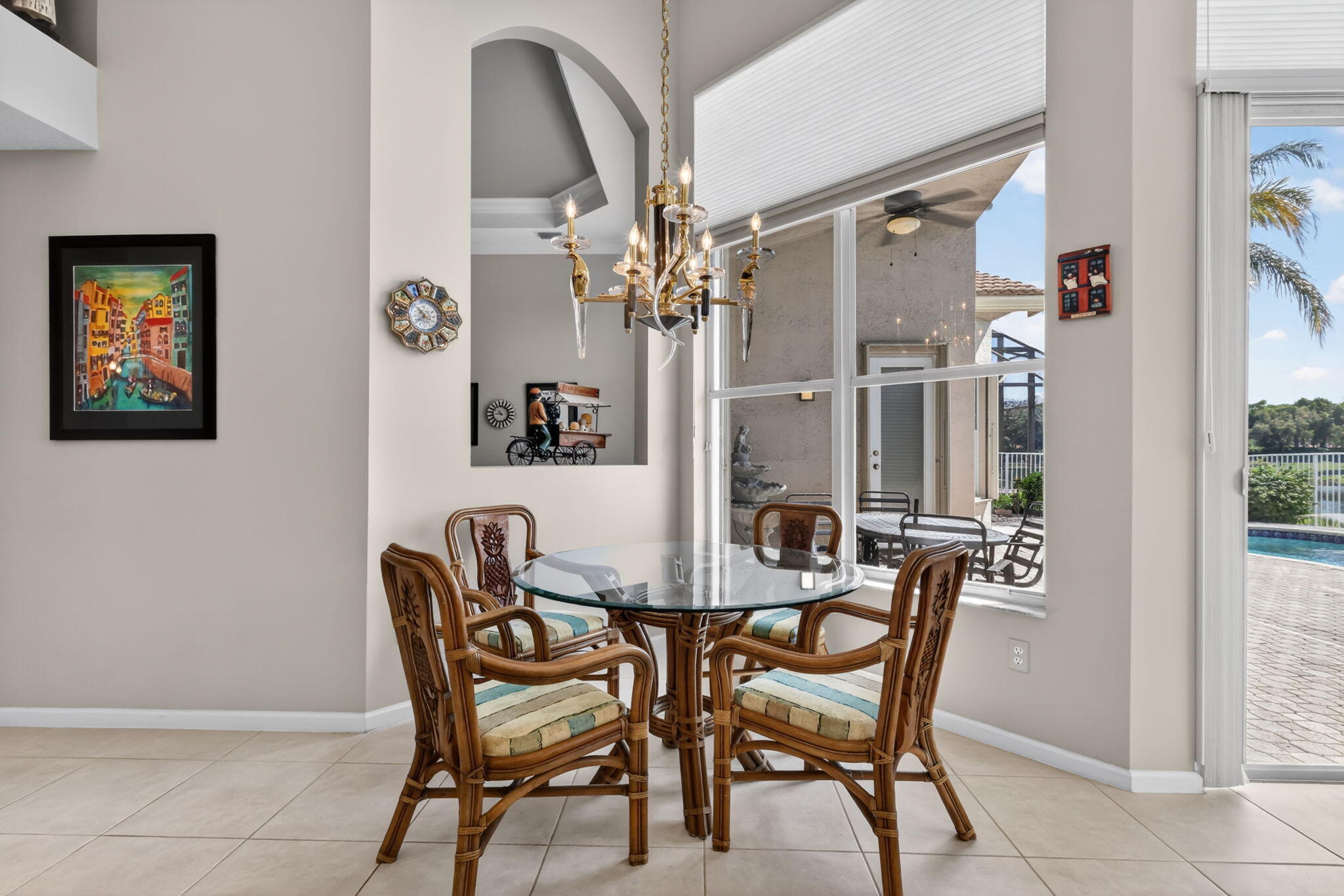 VALENCIA SHORES - Residential