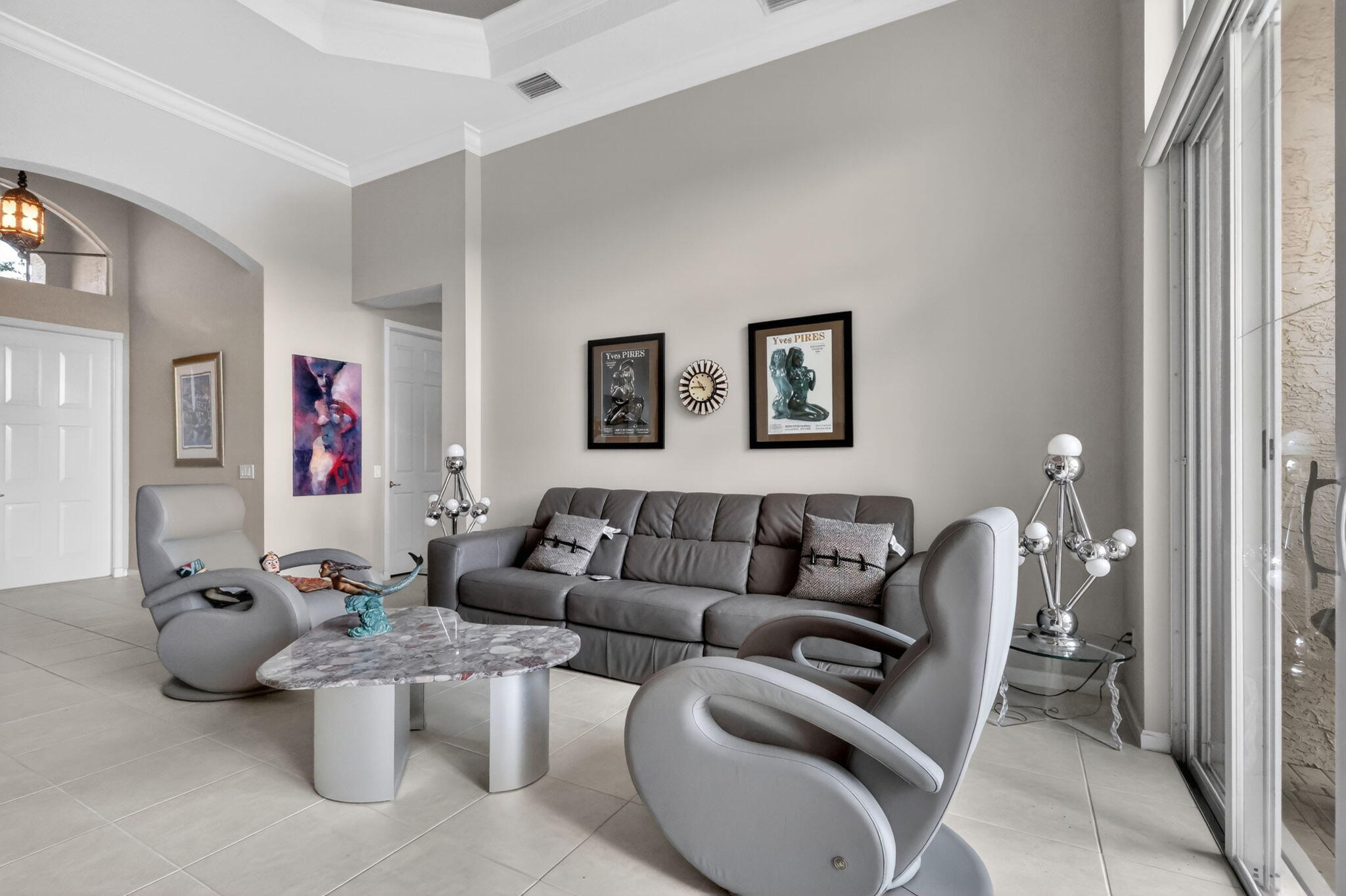 VALENCIA SHORES - Residential
