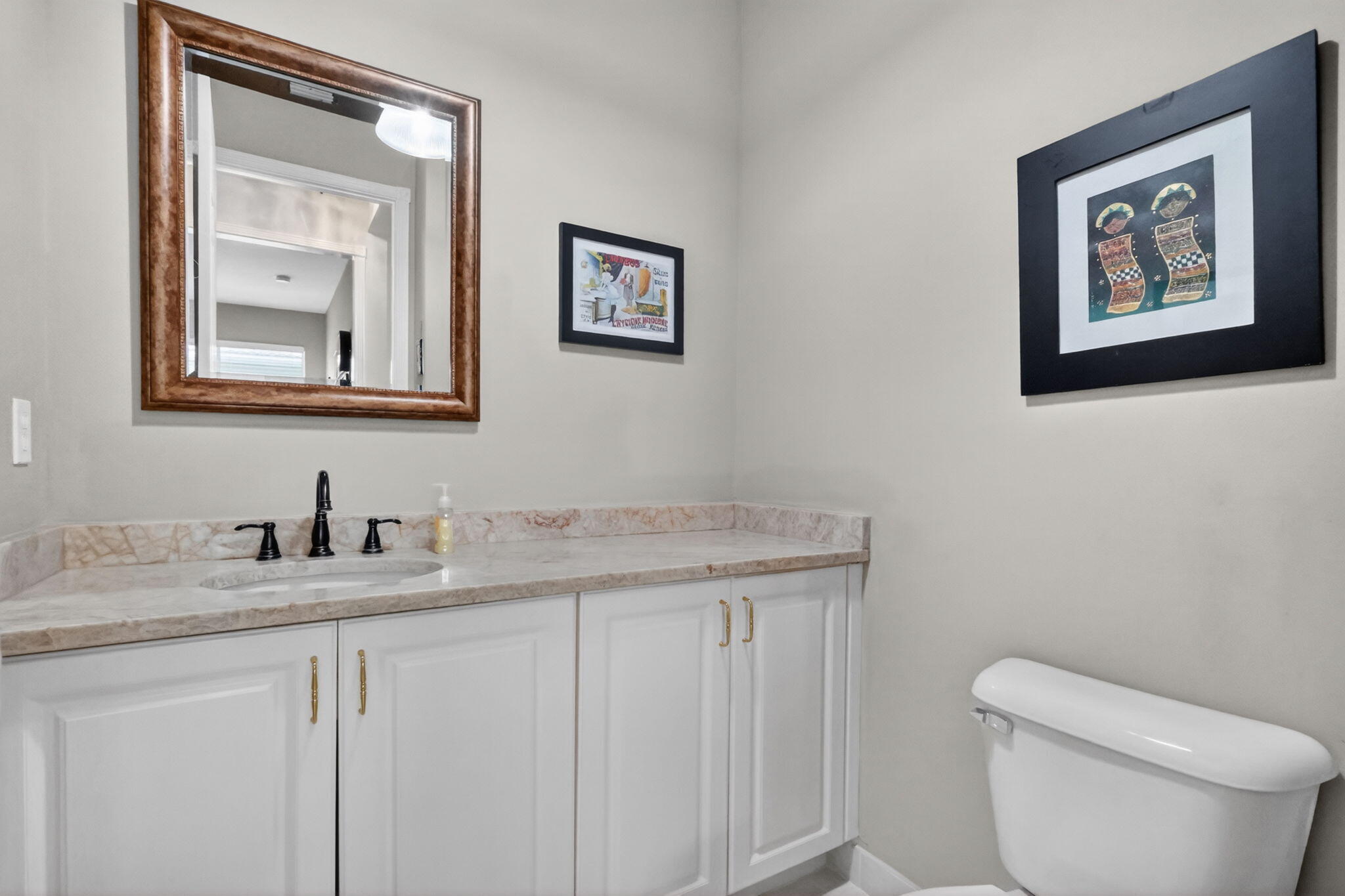 VALENCIA SHORES - Residential