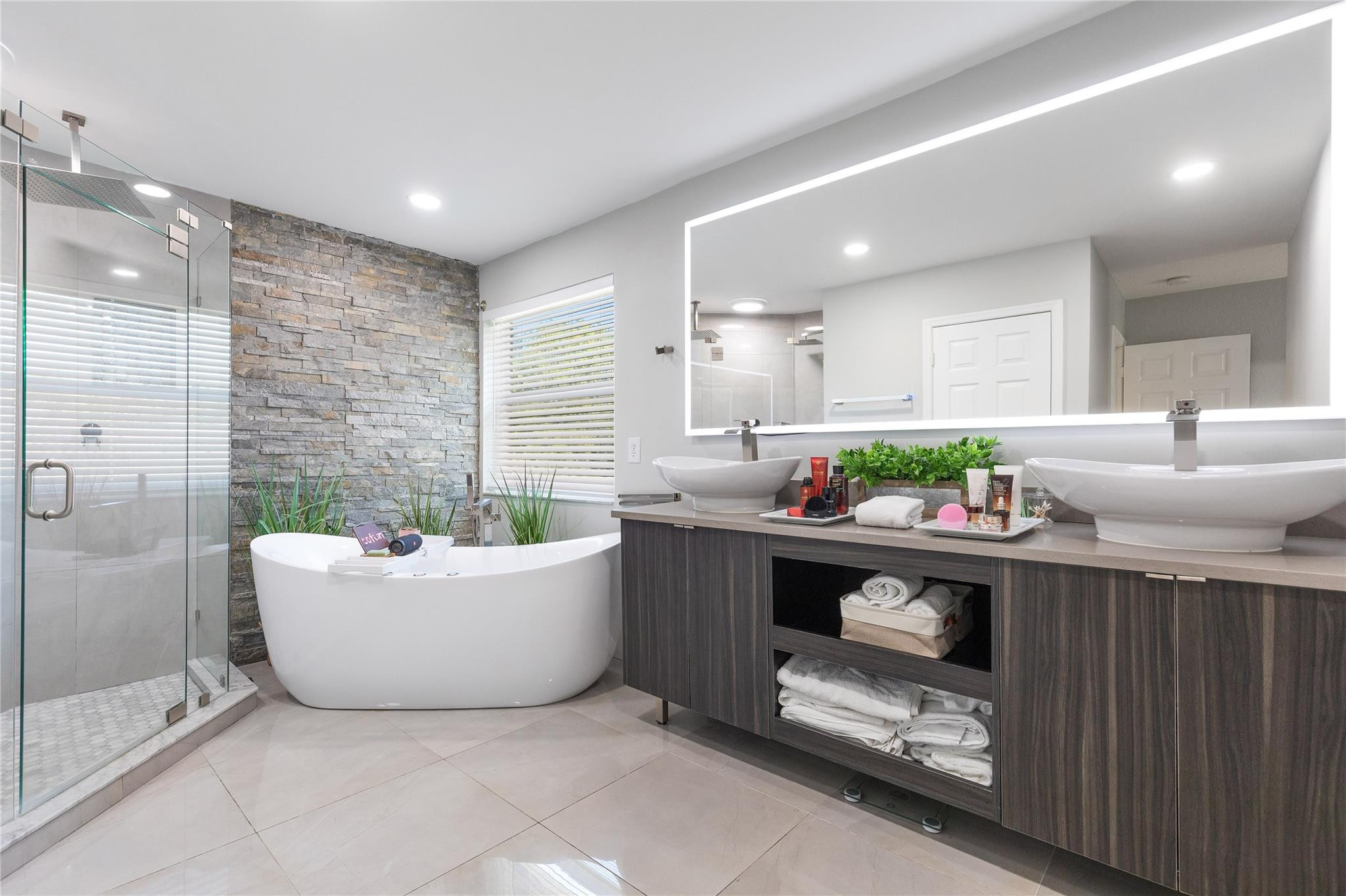 Wiles/Butler One 160-18 B - Residential