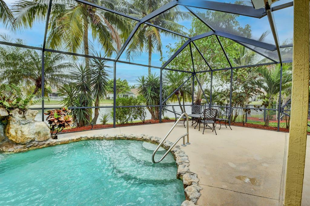 BOCA WINDS PAR G - Residential