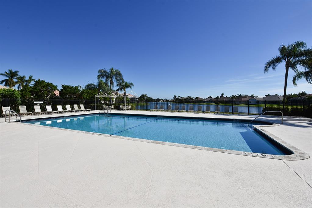 BOCA WINDS PAR G - Residential