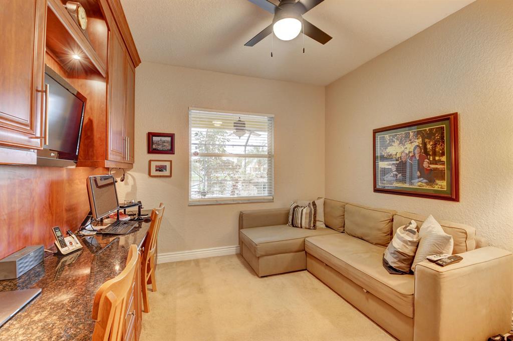 BOCA WINDS PAR G - Residential