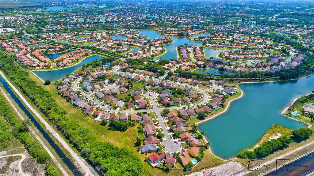 BOCA WINDS PAR G - Residential