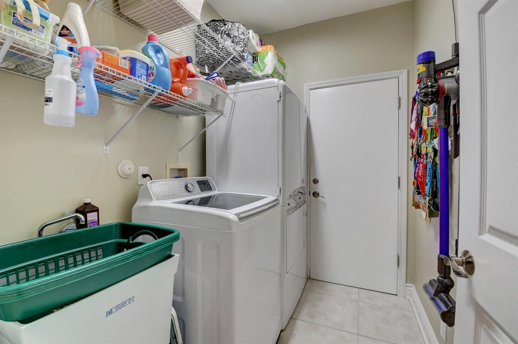 BOCA WINDS PAR G - Residential