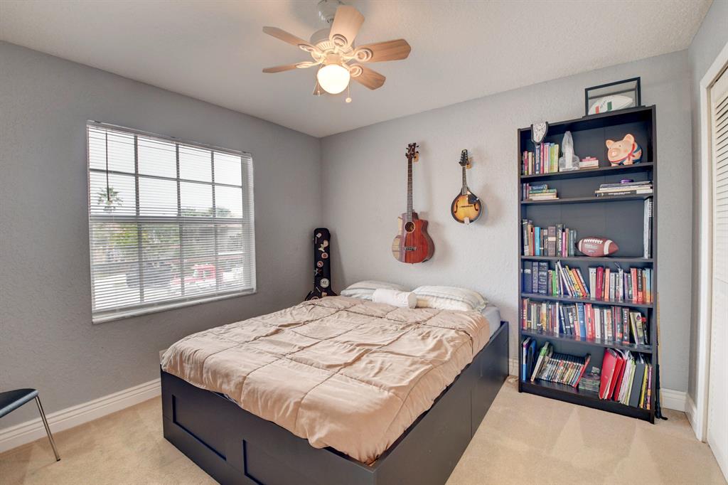 BOCA WINDS PAR G - Residential