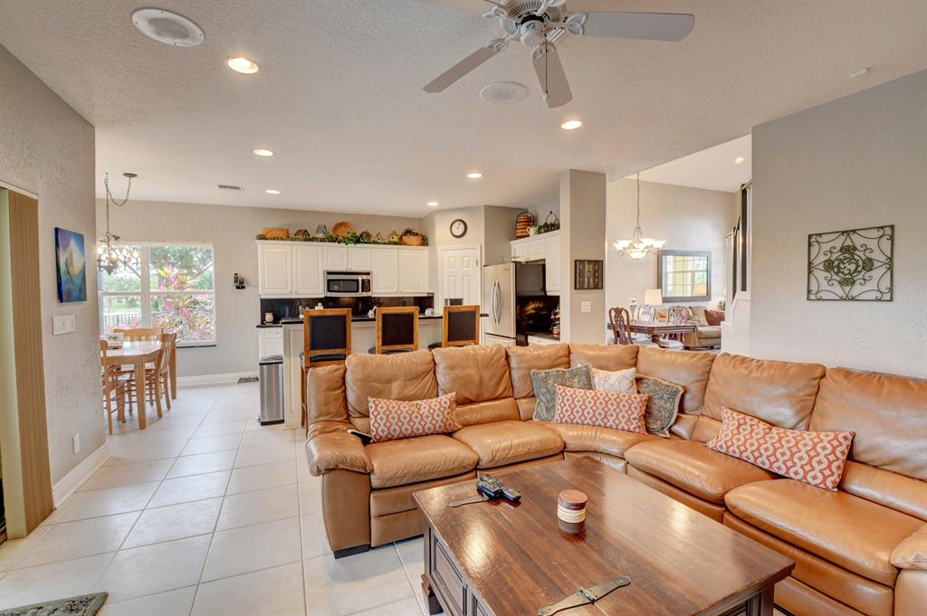 BOCA WINDS PAR G - Residential