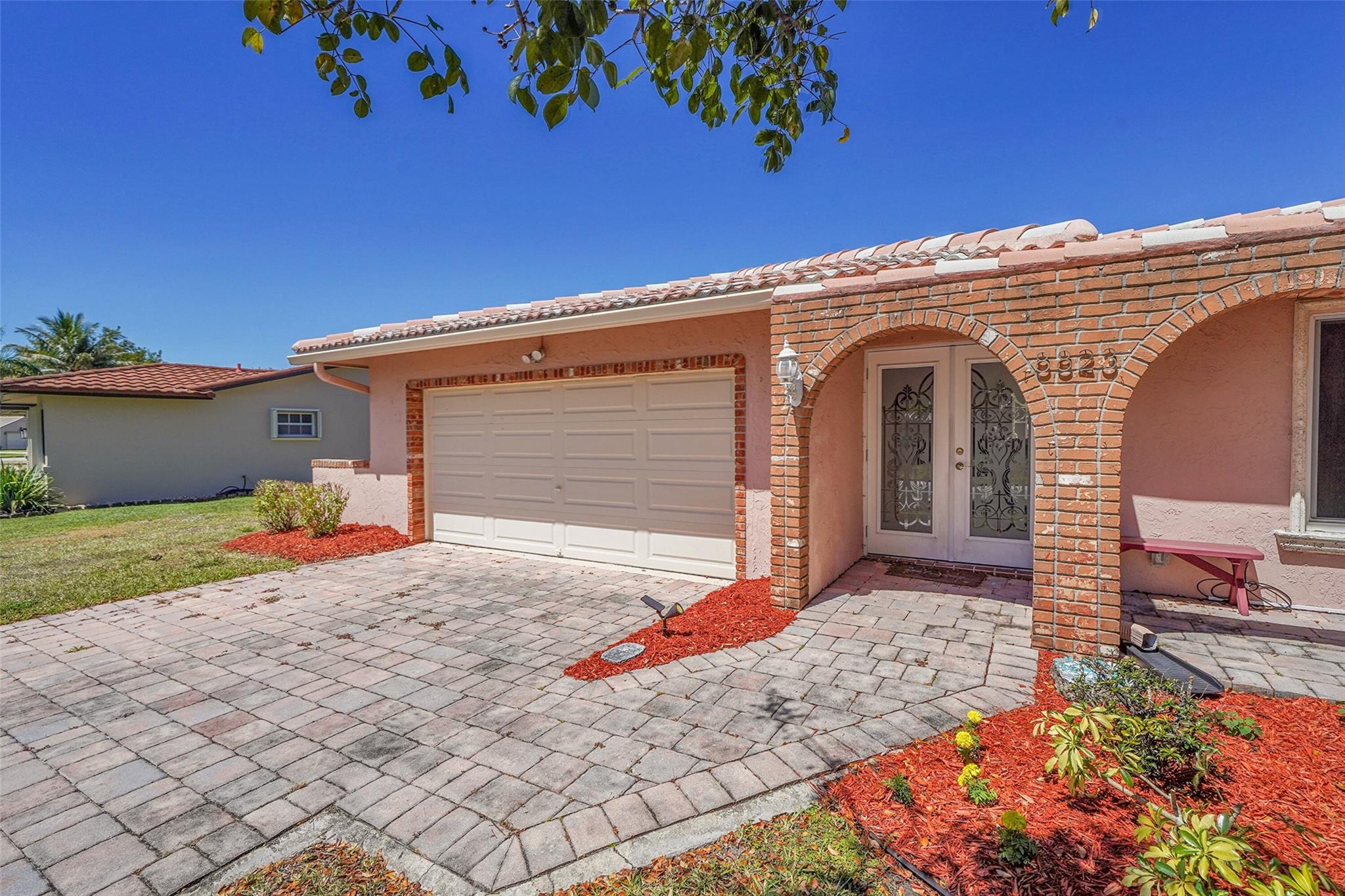 8823 NW 20th Mnr