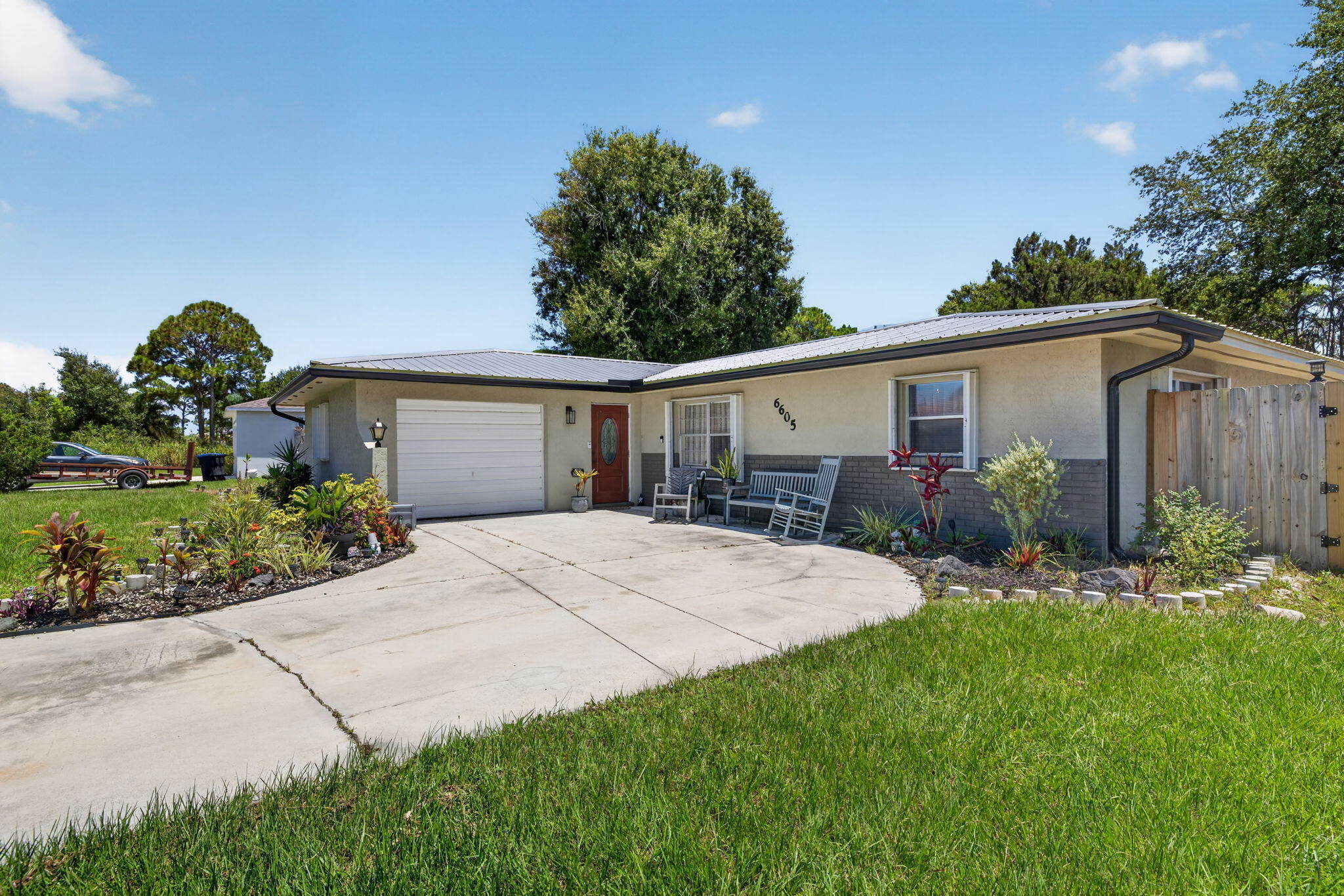 6605 Paso Robles Boulevard