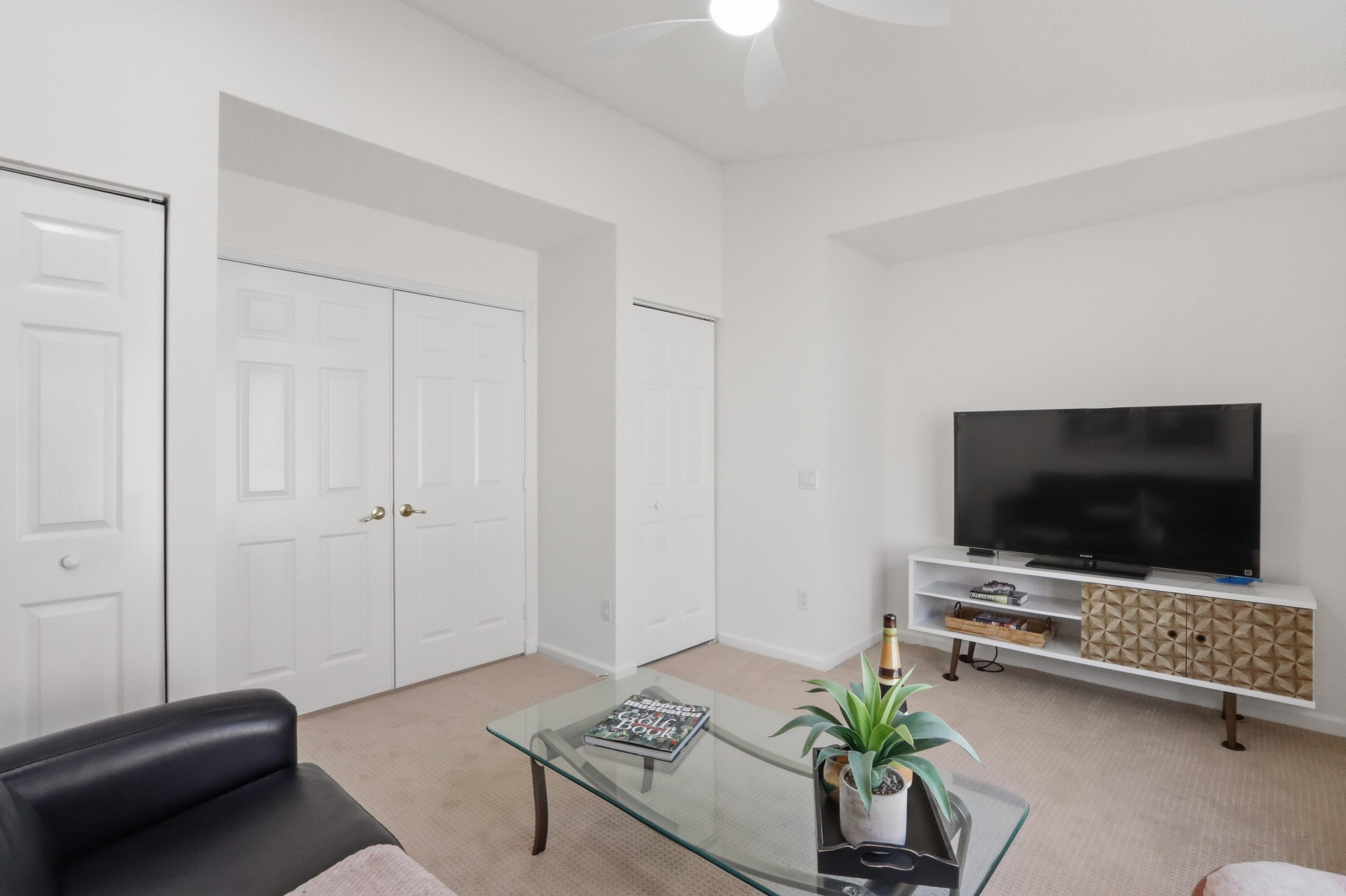 VALENCIA ISLES 1 - Residential