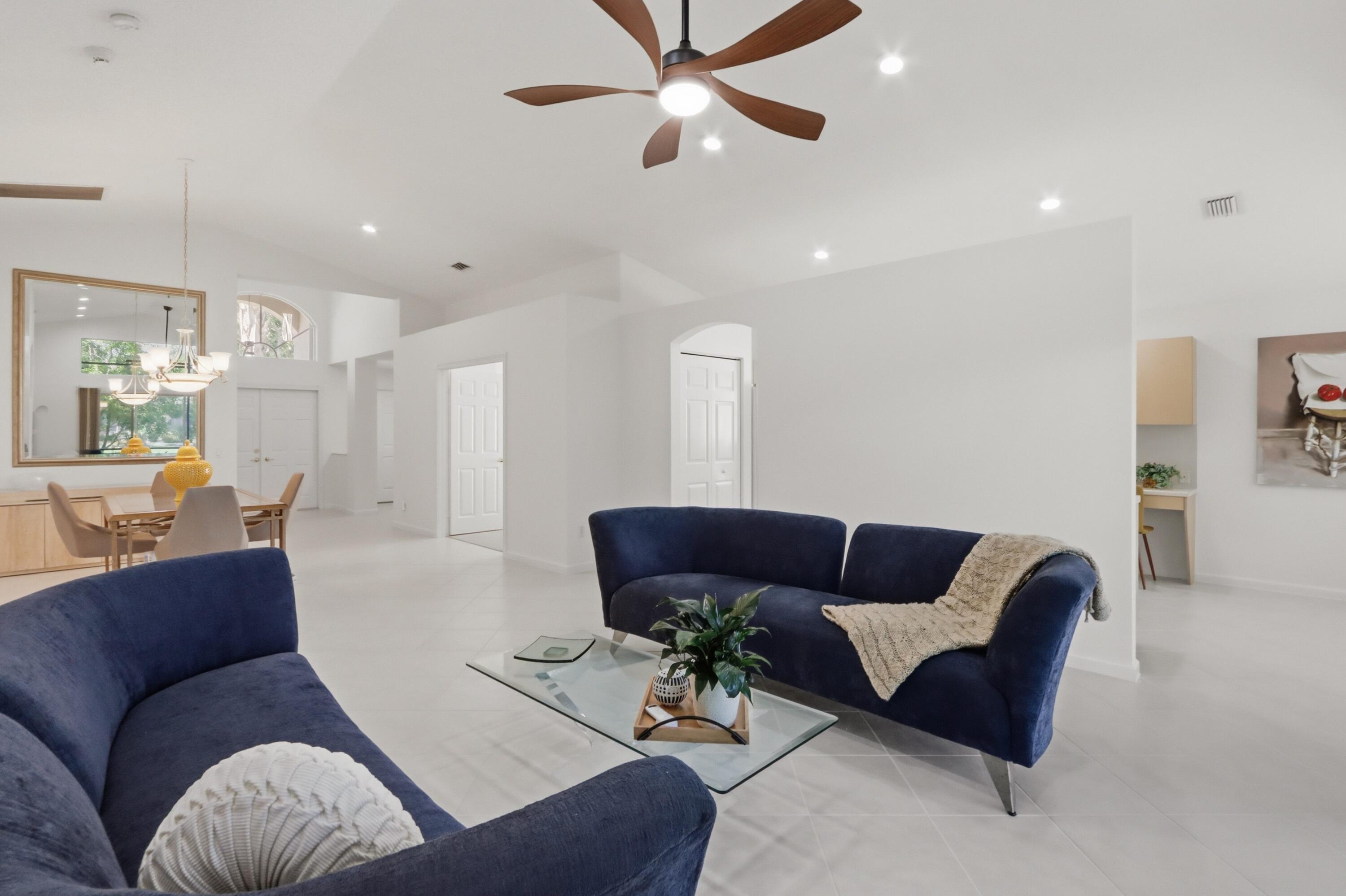 VALENCIA ISLES 1 - Residential