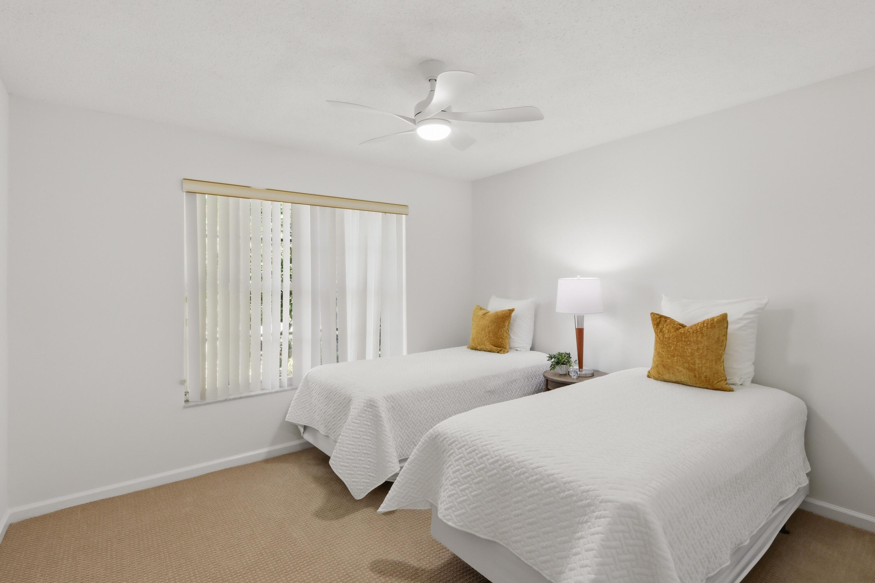 VALENCIA ISLES 1 - Residential