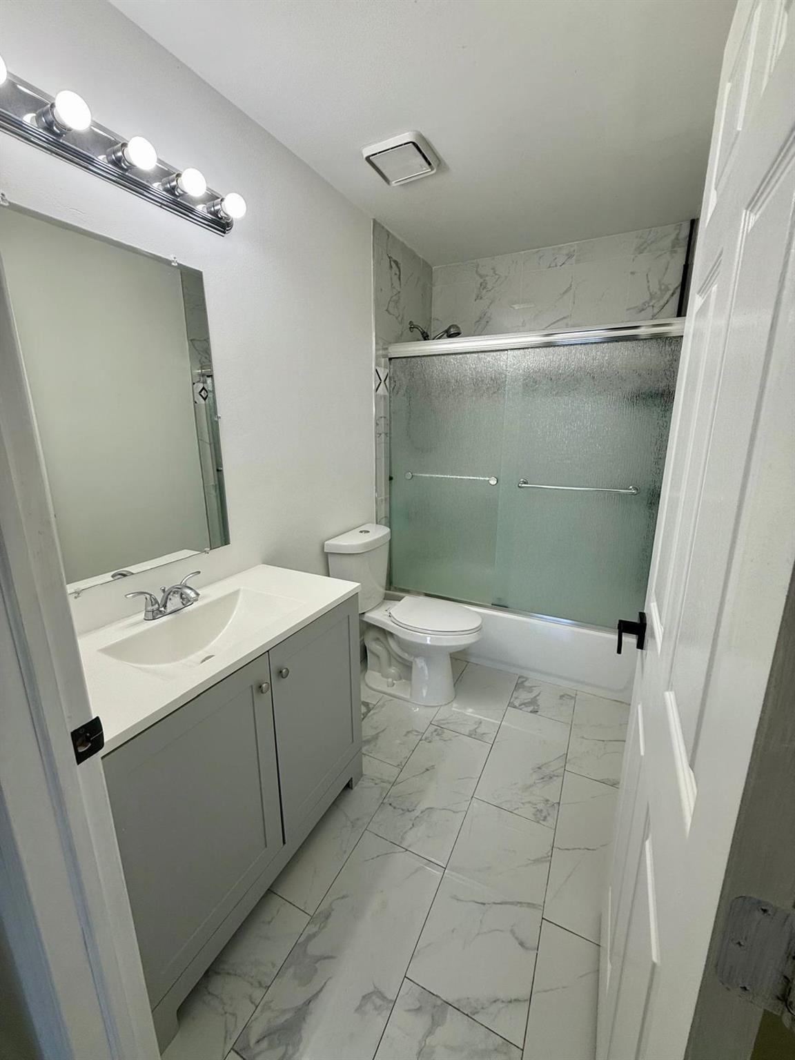 BOYNTON LAKES 6 - Residential Lease