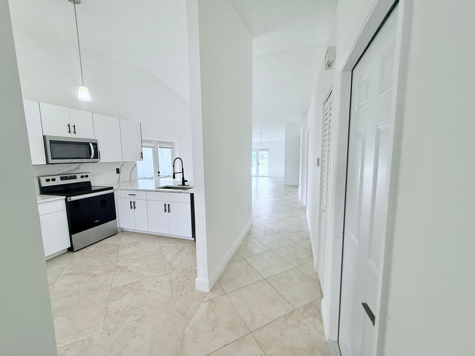 BOYNTON LAKES 6 - Residential Lease
