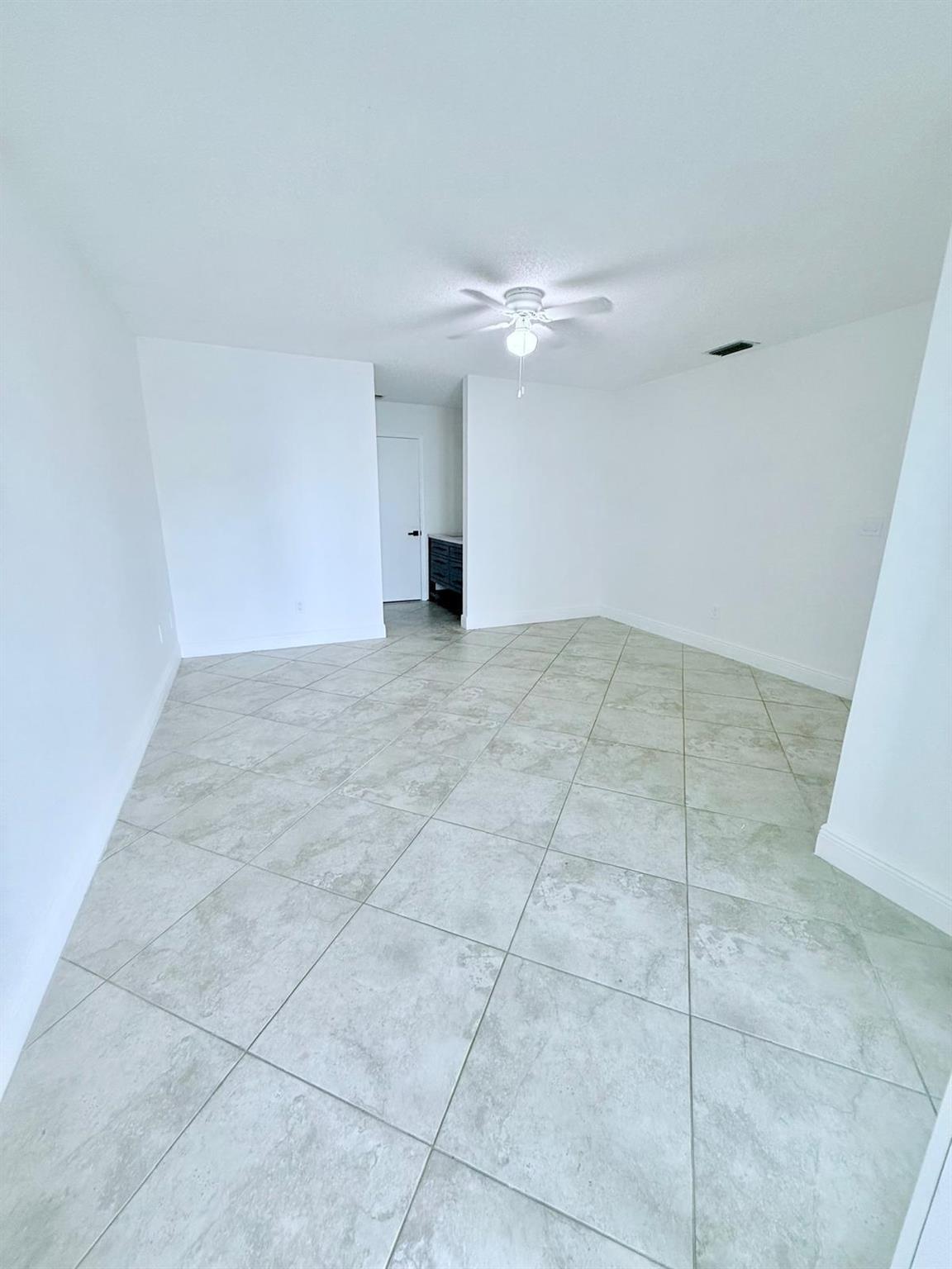 BOYNTON LAKES 6 - Residential Lease