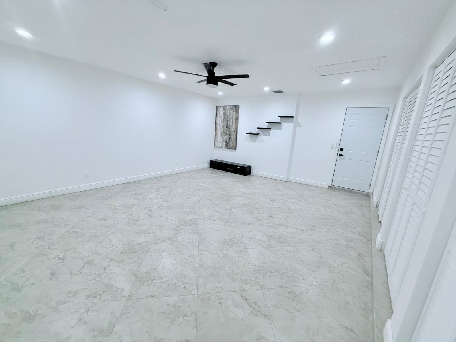BOYNTON LAKES 6 - Residential Lease