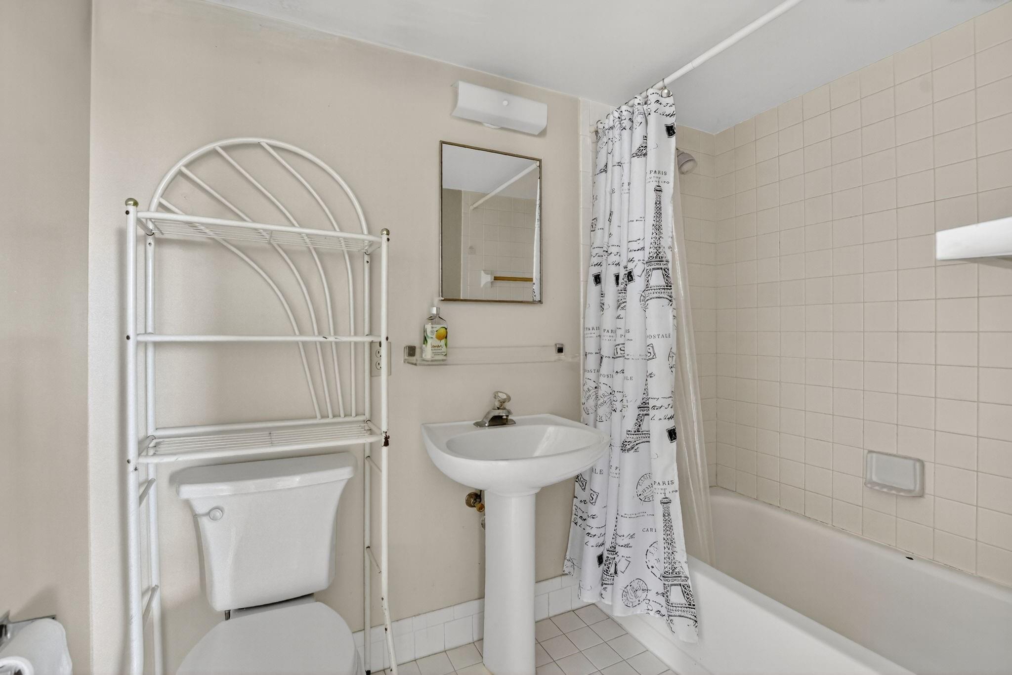 CYPRESS BEND 7 CONDO - Residential Lease