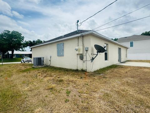 A home in Port St Lucie