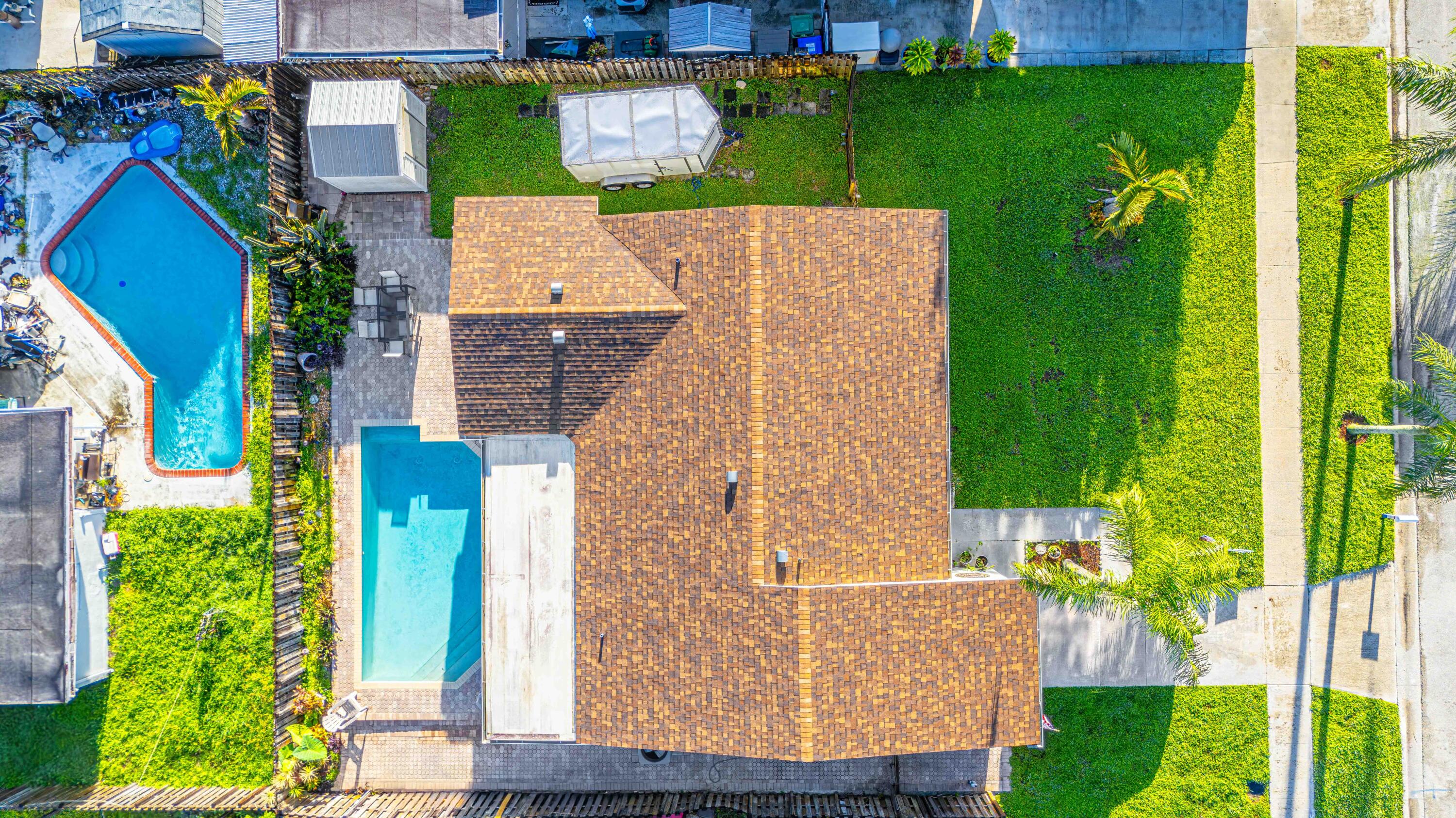 6911 SW 1ST Court