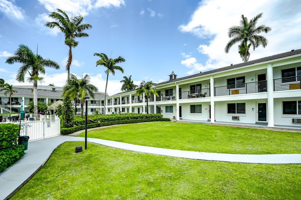 Photo of 1035 Spanish River Road #108, Boca Raton, FL 33432 (MLS # R11164723)