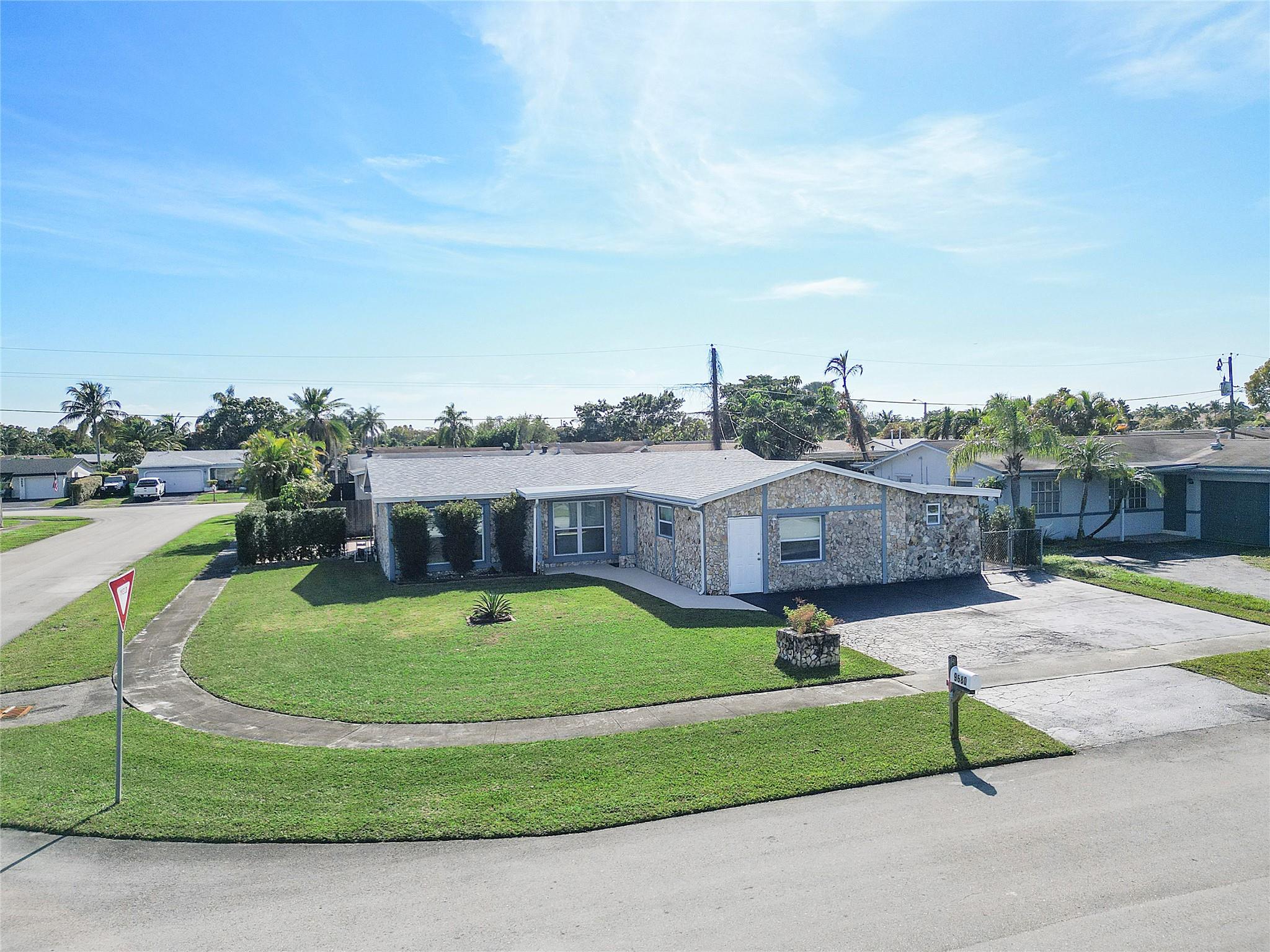 Sunrise Golf Village Sec - Residential