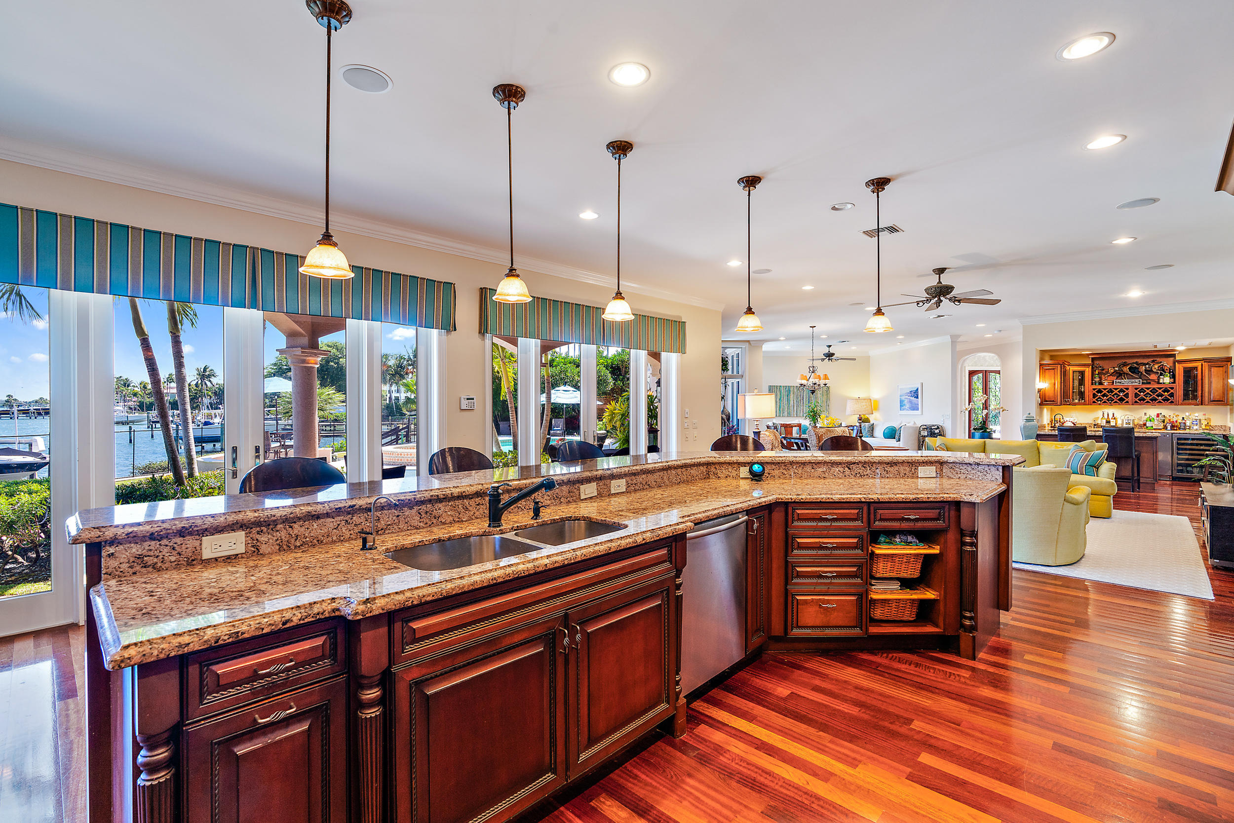 Anchorage Point - Residential