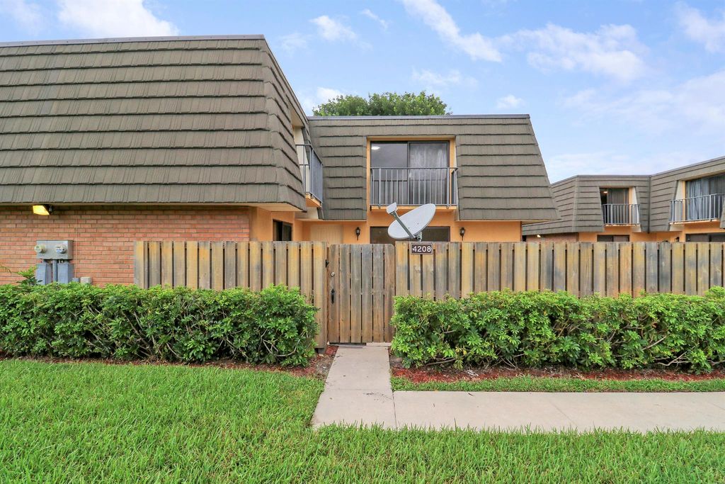 Photo of 4208 42nd Way, West Palm Beach, FL 33407 (MLS # R11125628)