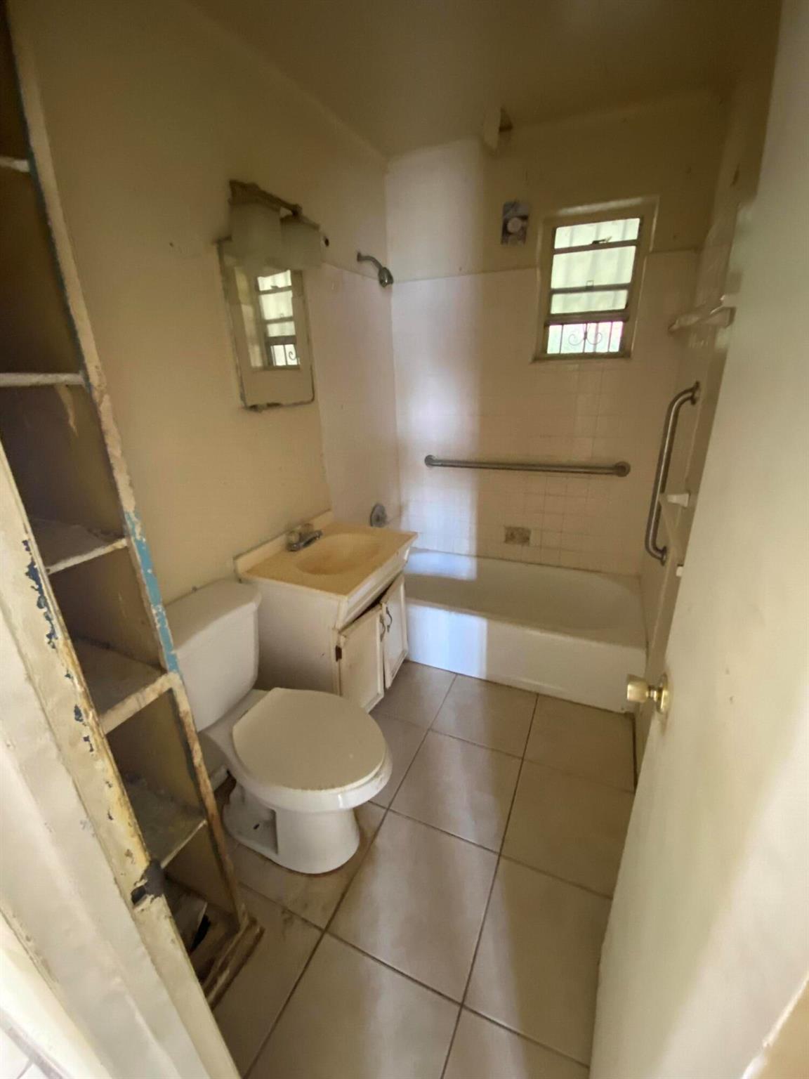 RIVIERA BEACH HEIGHTS - Residential