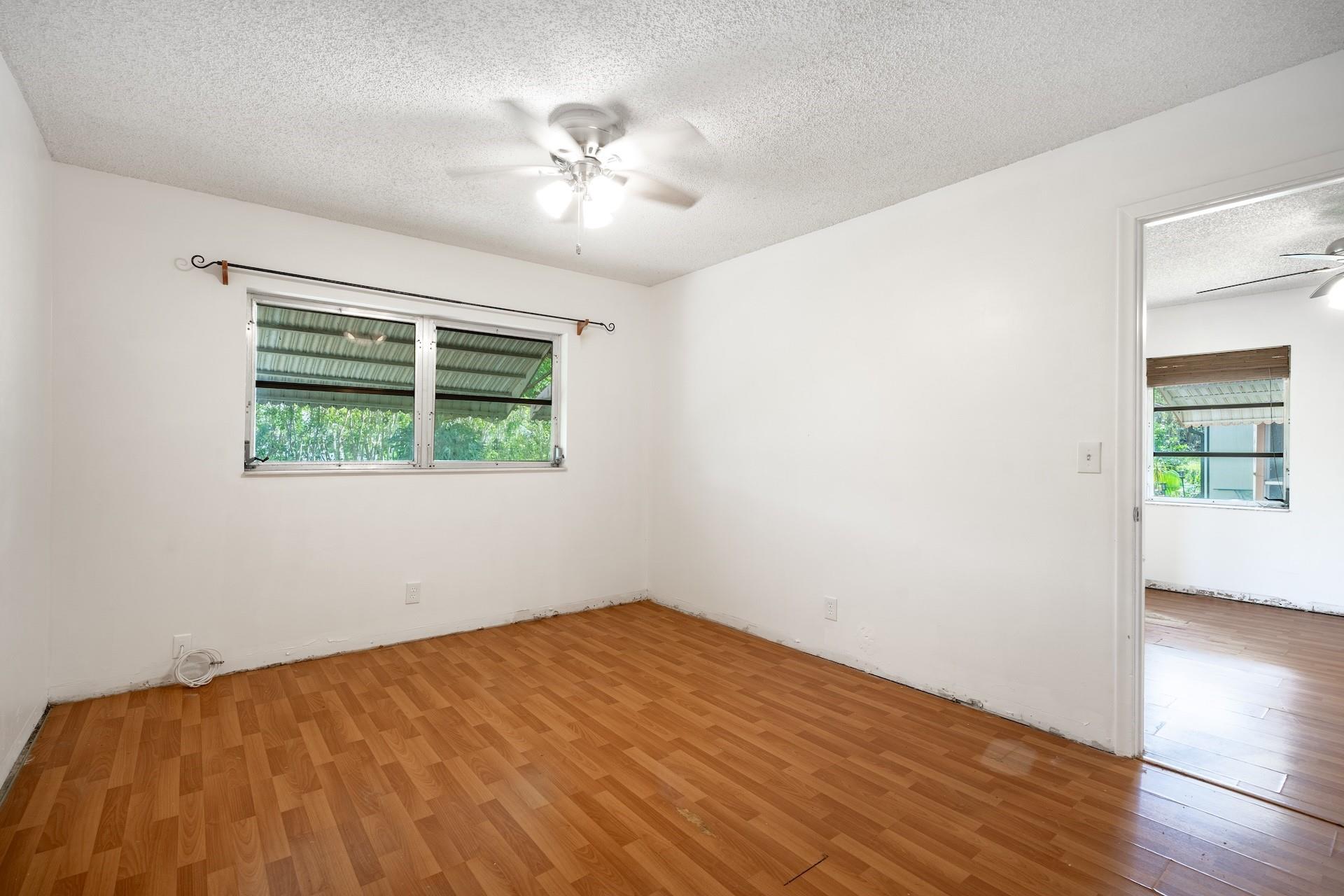 DELRAY VILLAS 3 - Residential
