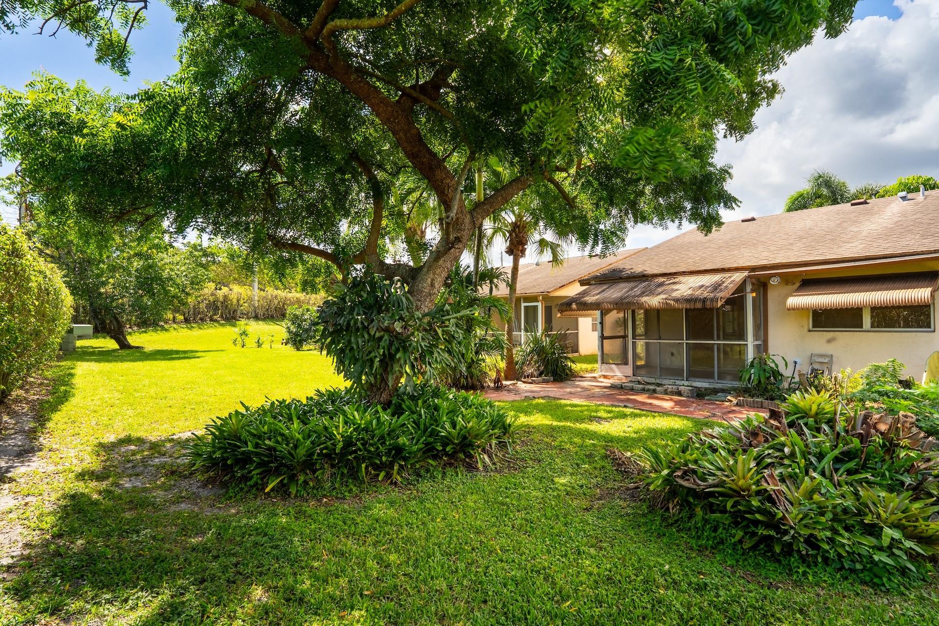 DELRAY VILLAS 3 - Residential