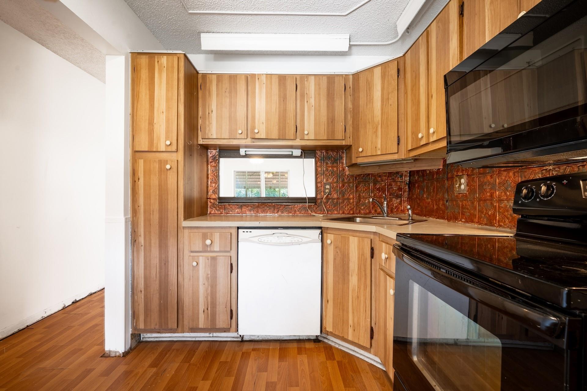 DELRAY VILLAS 3 - Residential
