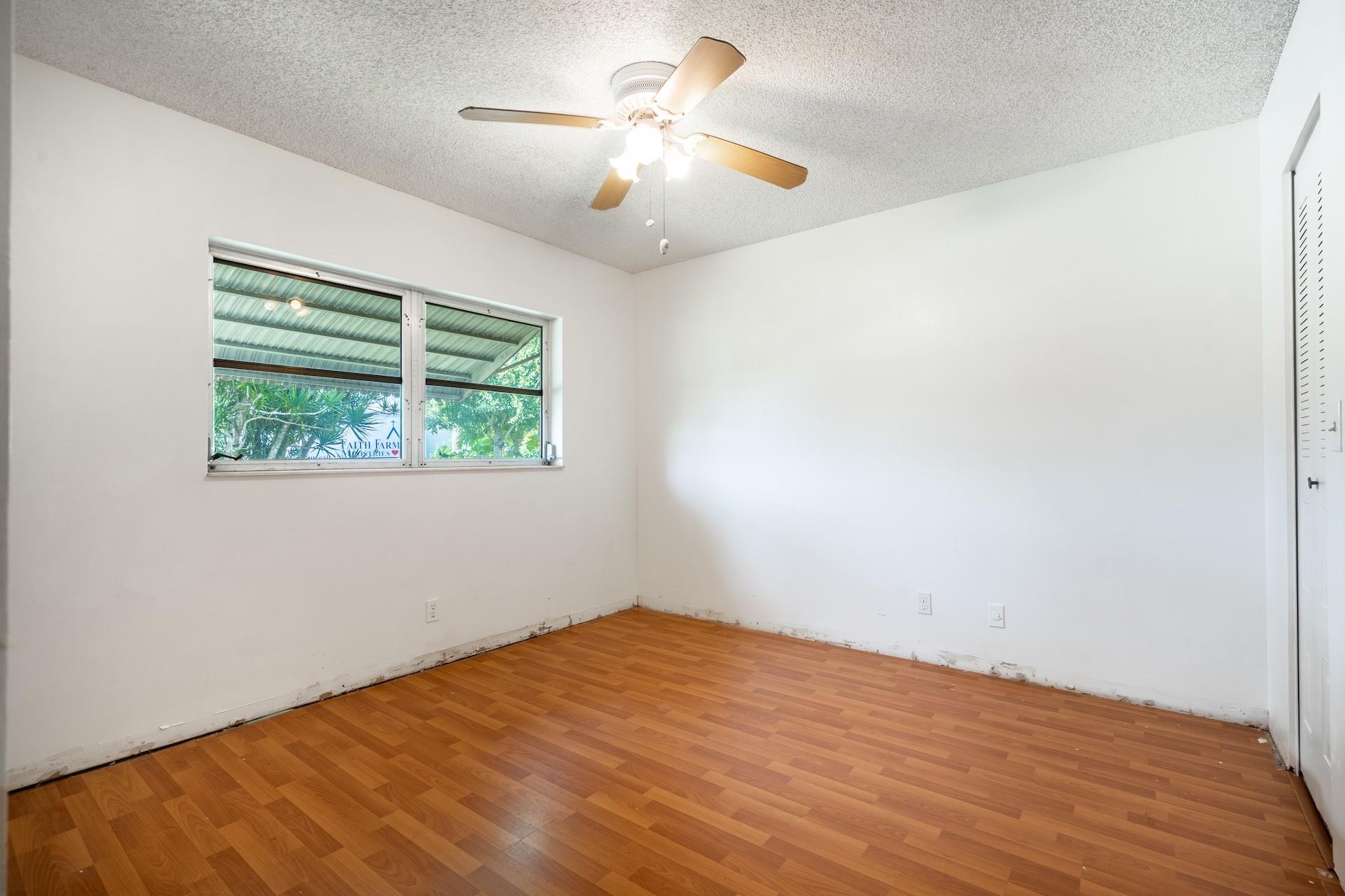 DELRAY VILLAS 3 - Residential