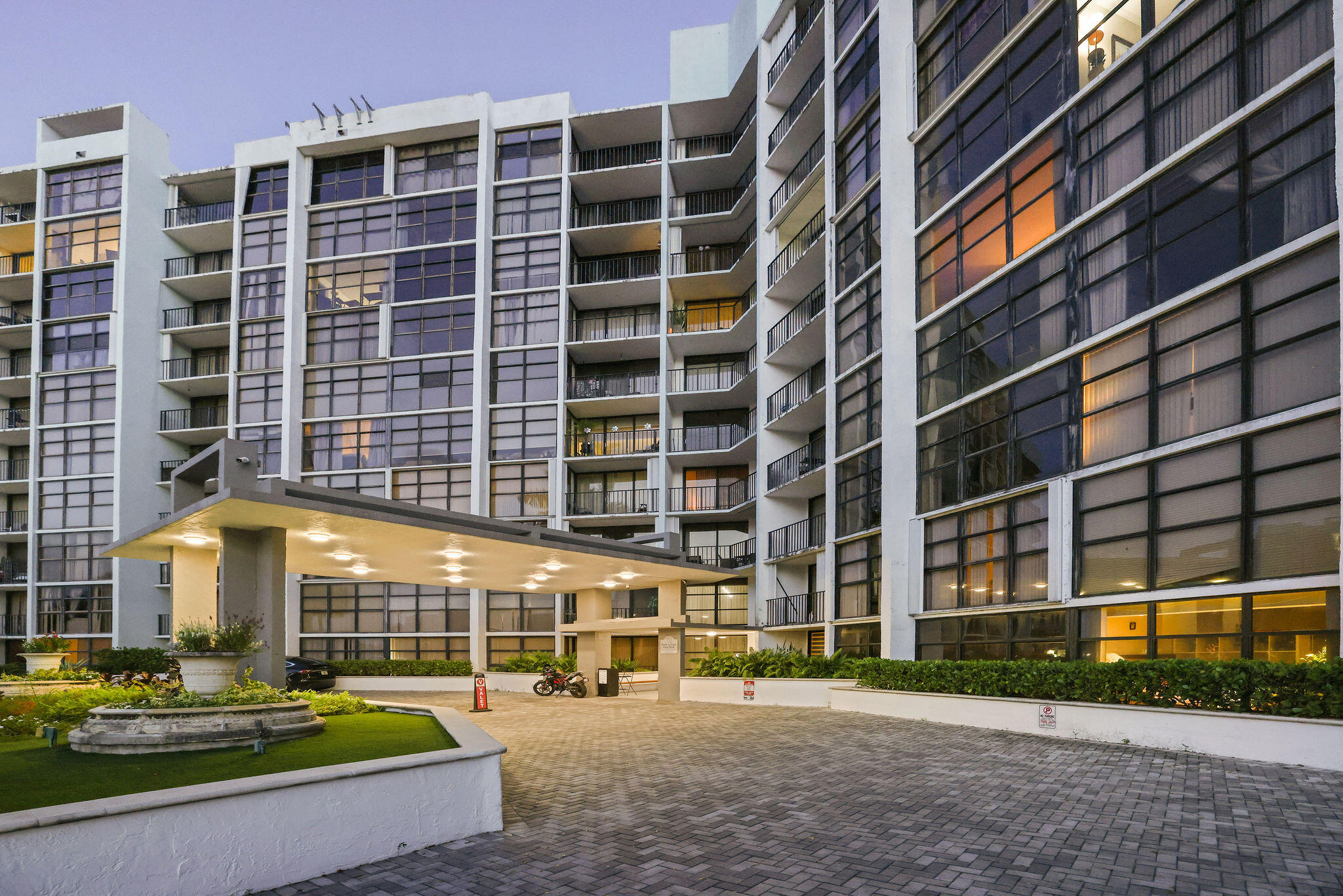 COme check out this beauitfully renovated unit. No expense was spared to showcase this unit that contains waterviews. Bathrooms and kitchen were completely remodeled and the unit contains a new AC unit! Seller has paid the special assessment in full so the buyer only has to worry about the monthly payment! This unit will not last long!Residents enjoy several amenities, including one assigned parking space, valet parking, a community pool, barbecues, a fitness center, tennis courts, and a game room.