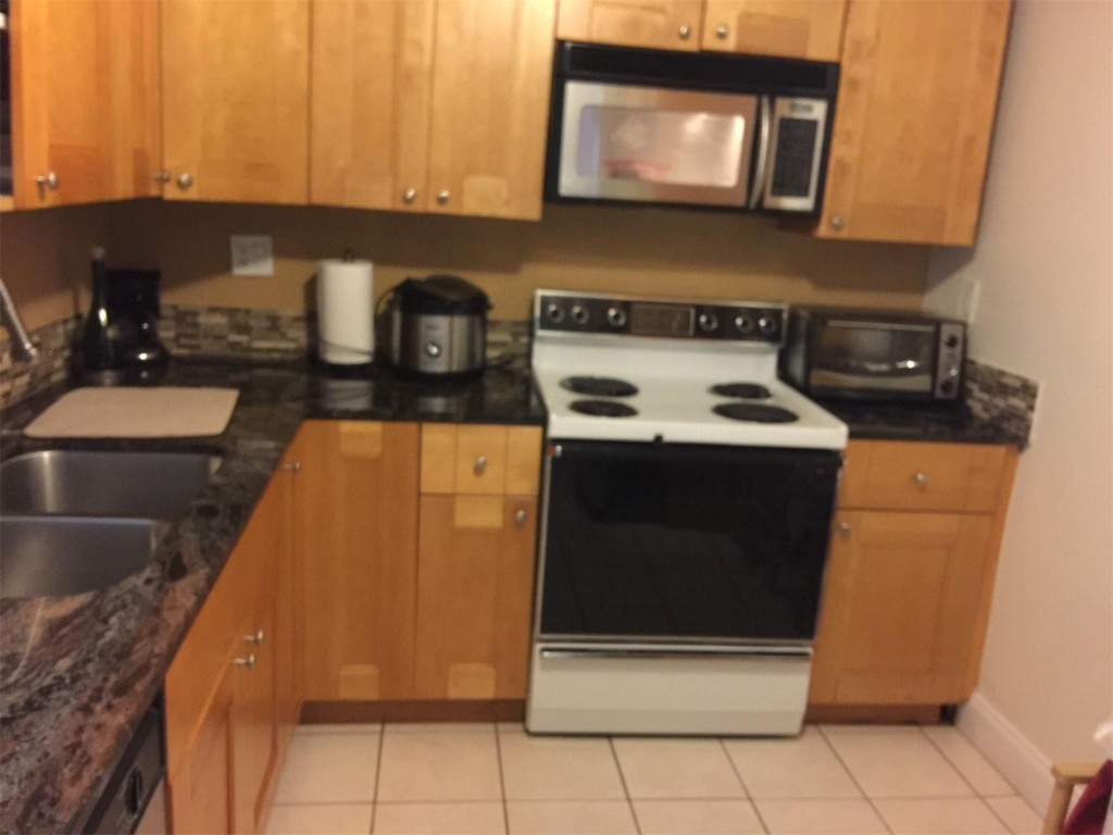 Heritage Circle Condo - Residential
