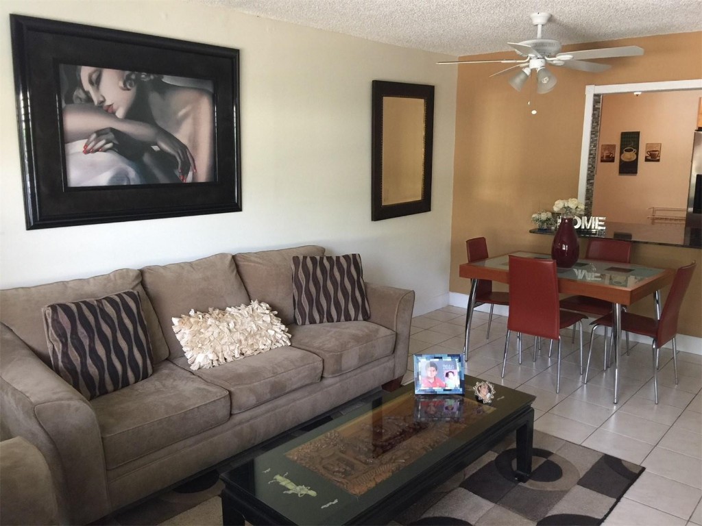 Heritage Circle Condo - Residential
