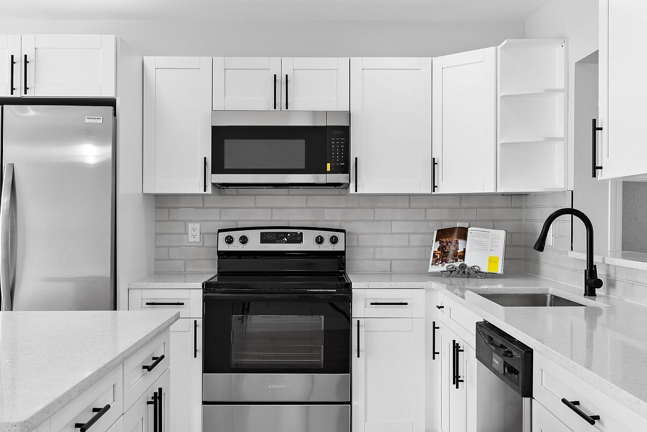 RIVERA ESTATES - Residential