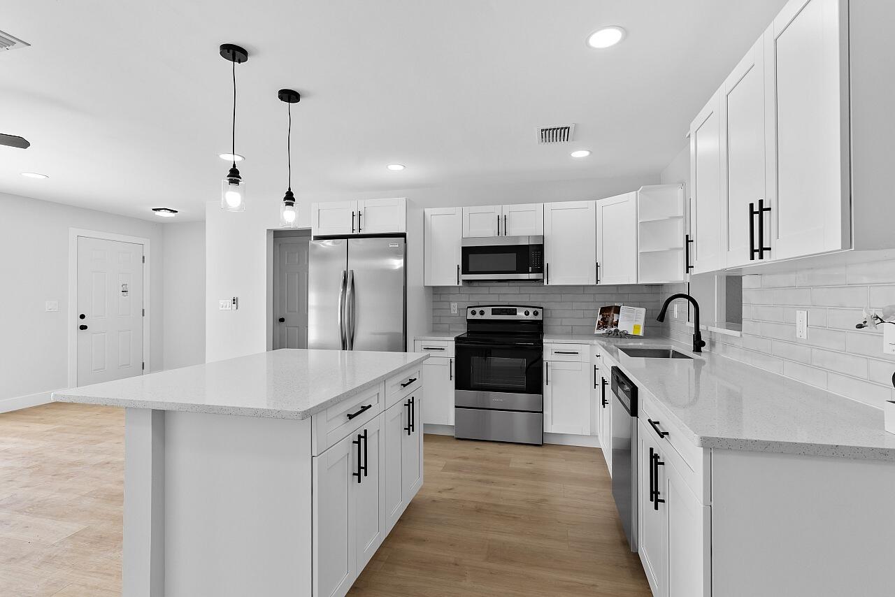 RIVERA ESTATES - Residential