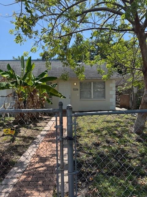 1326 NW 8th Ave