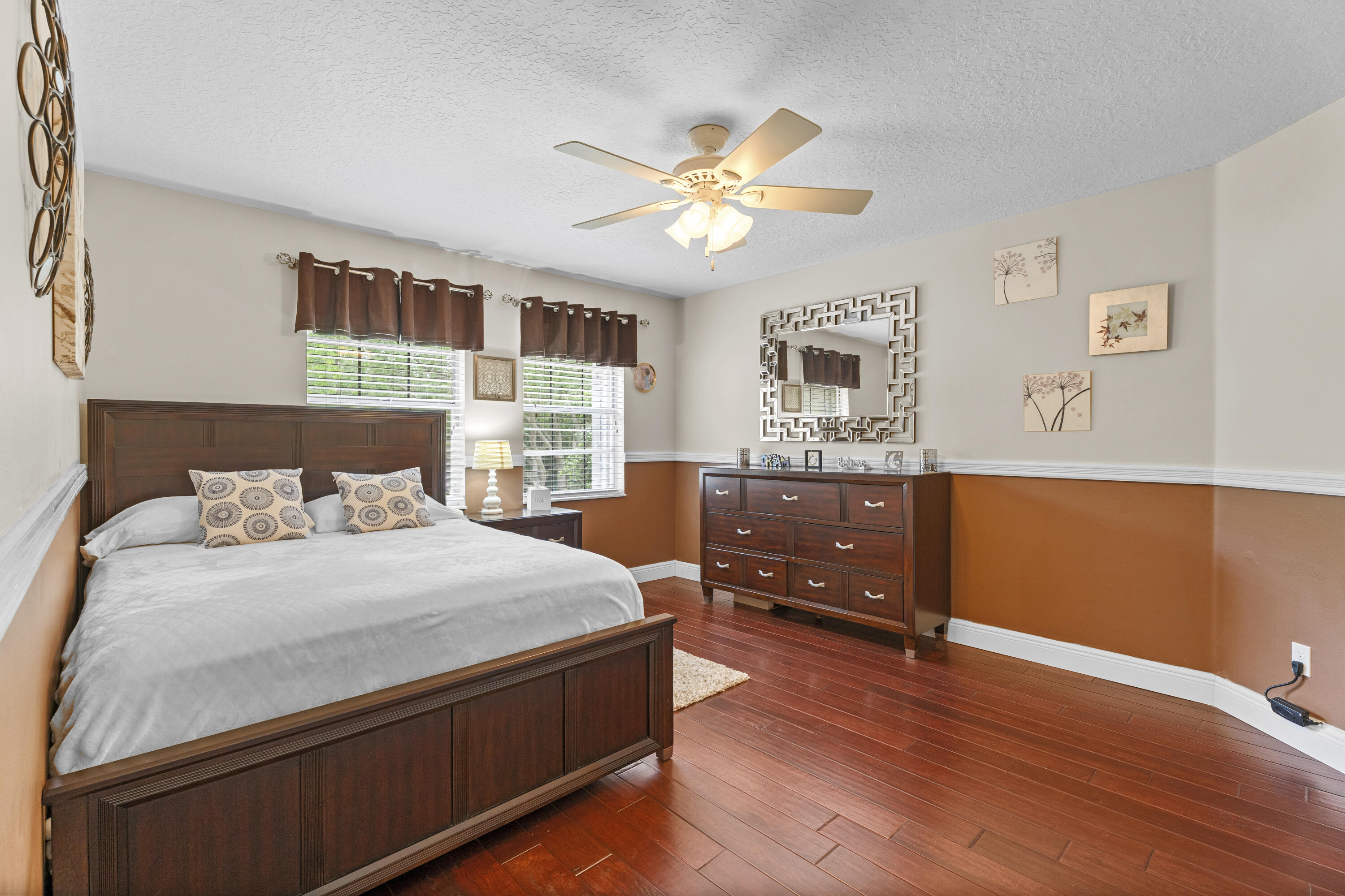 EMBASSY LAKES - Residential