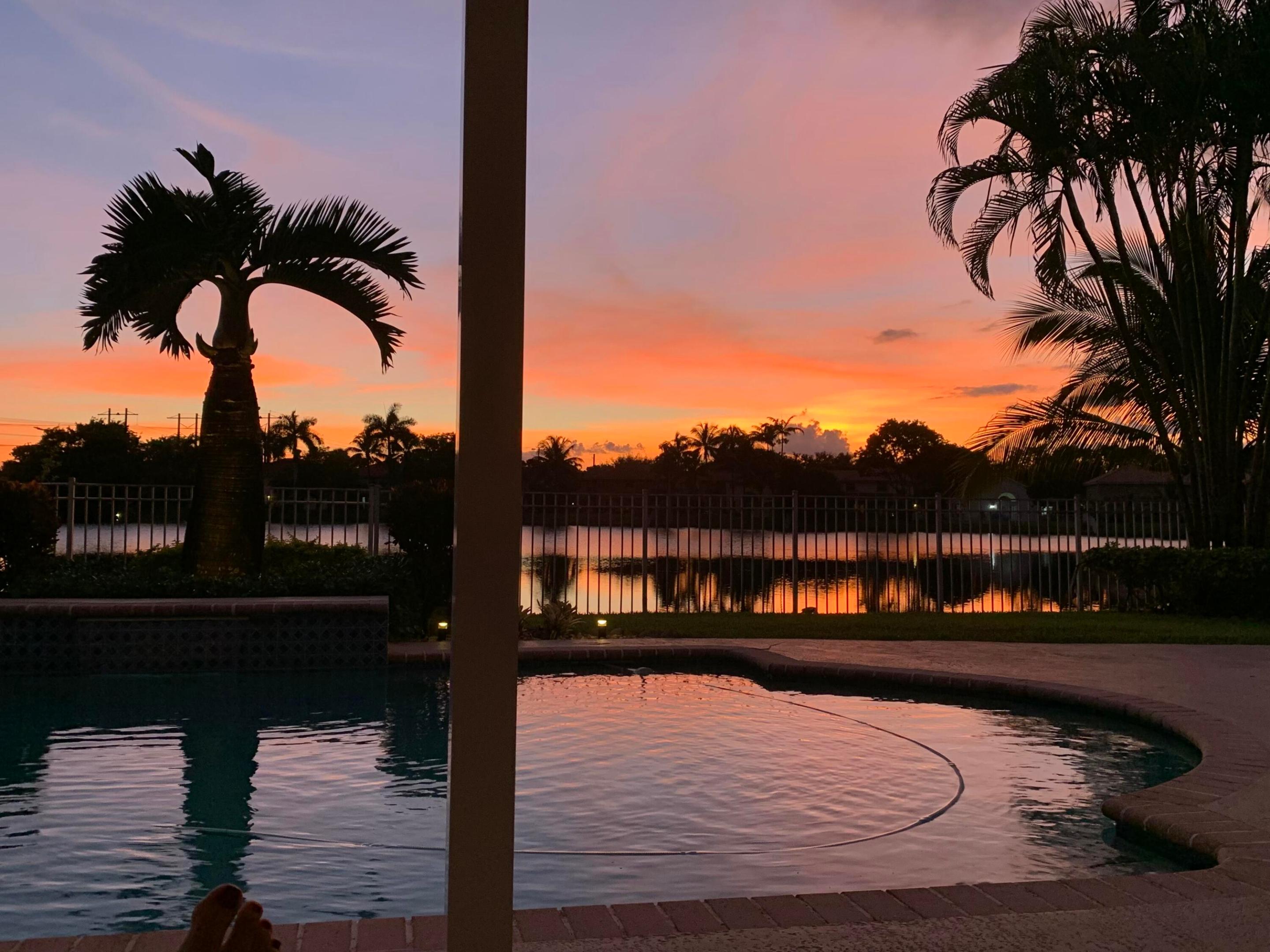 EMBASSY LAKES - Residential