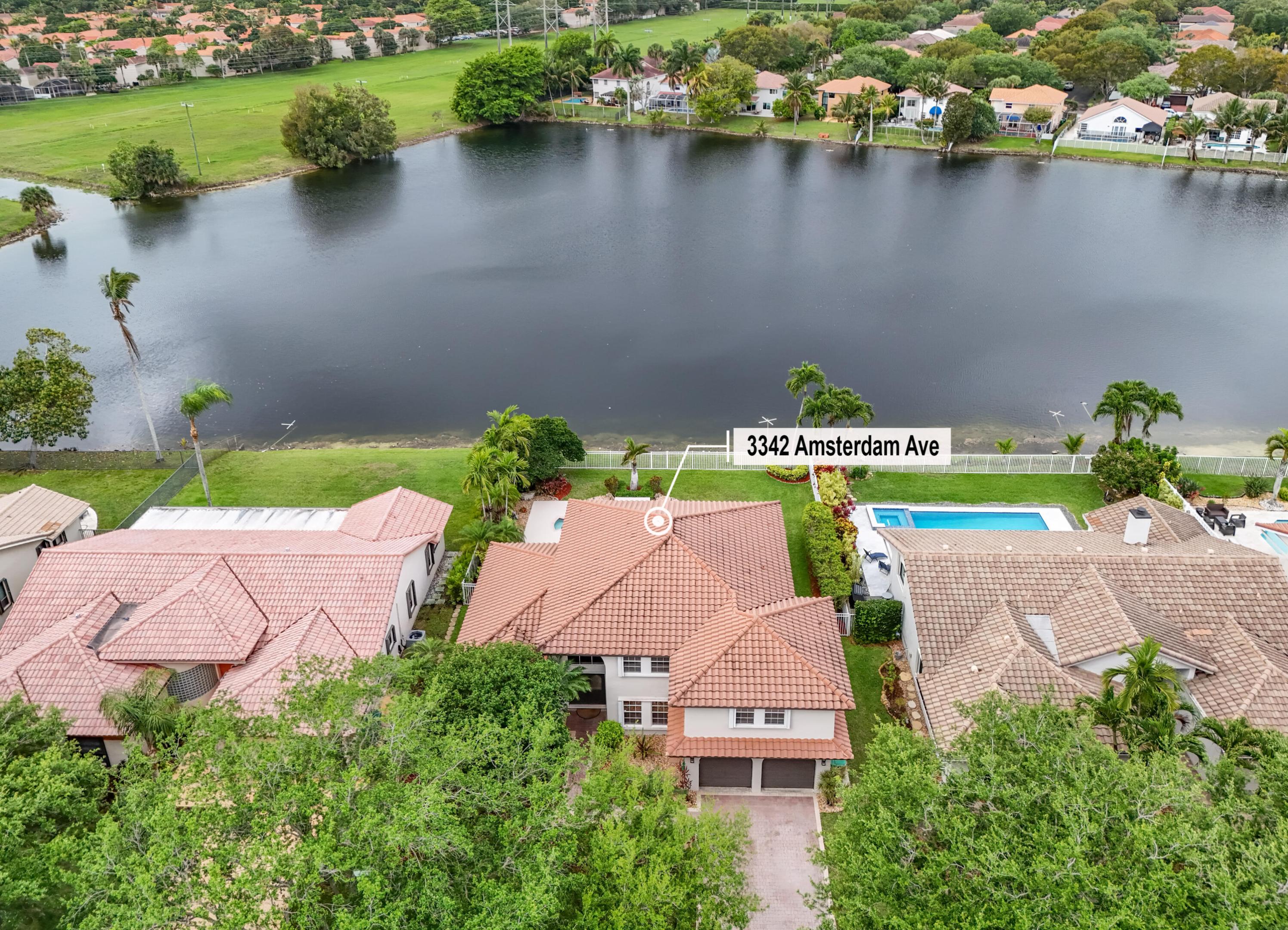 EMBASSY LAKES - Residential