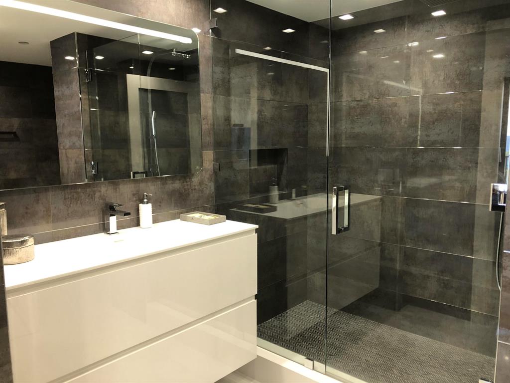 TRAFALGAR OF HIGHLAND BEACH CONDO - Residential Lease