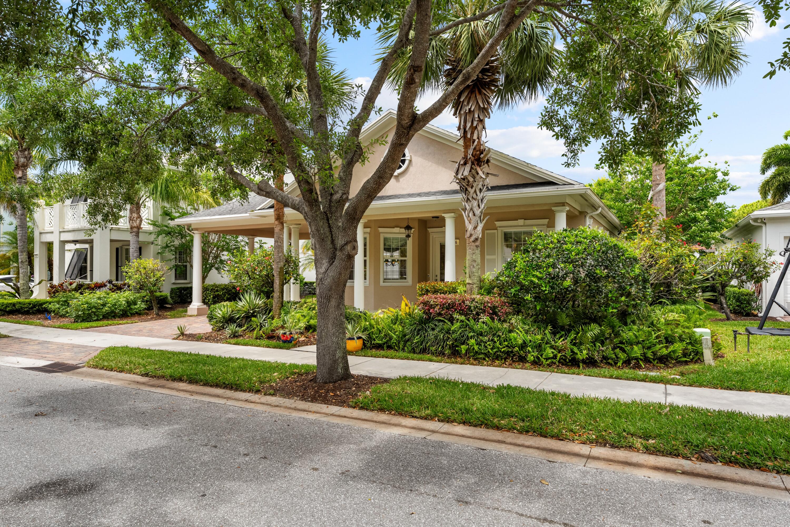 MARTINIQUE AT ABACOA 2 - Residential