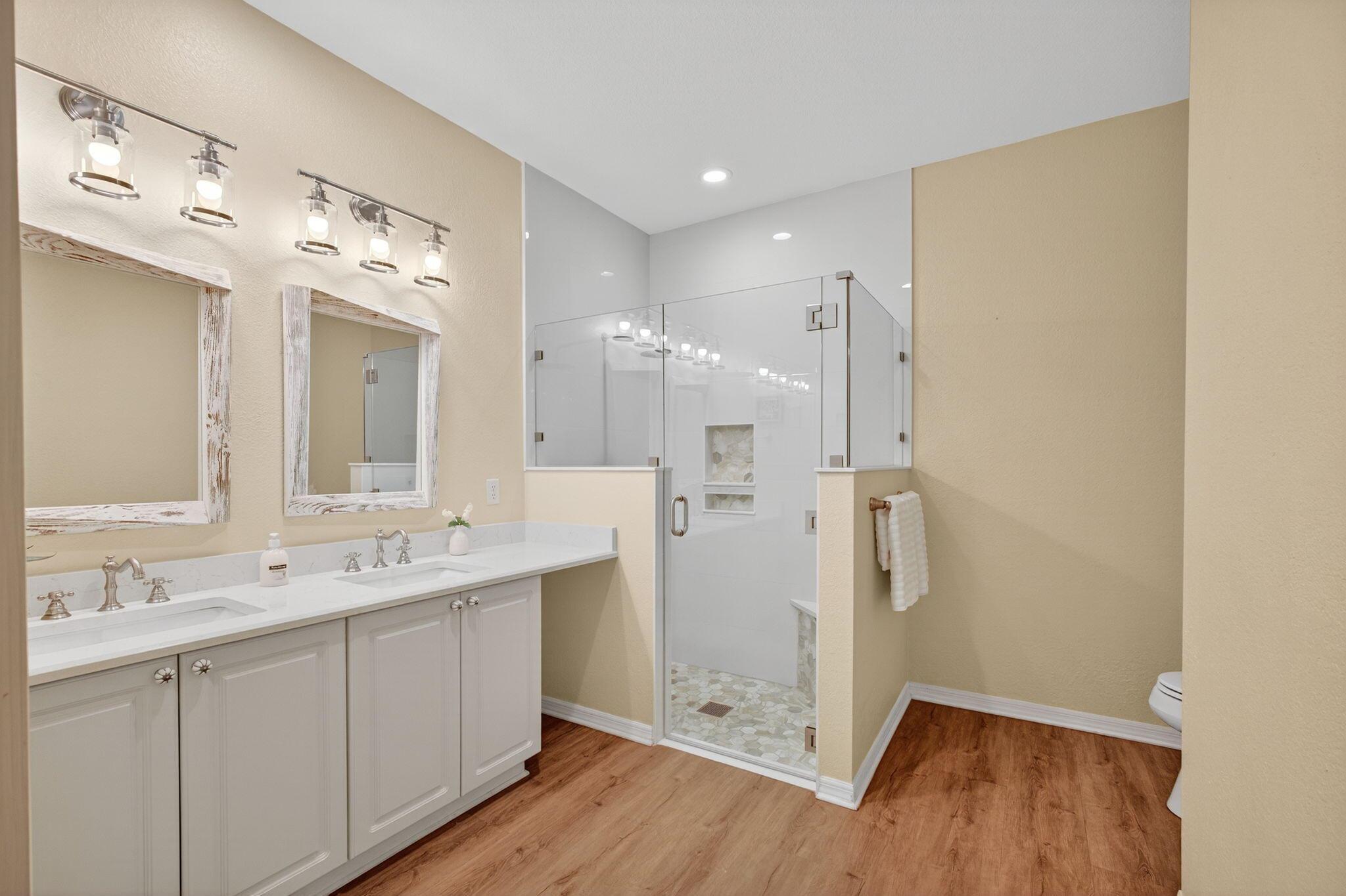 THE LAKES AT THE SAVANNAH - Residential Lease
