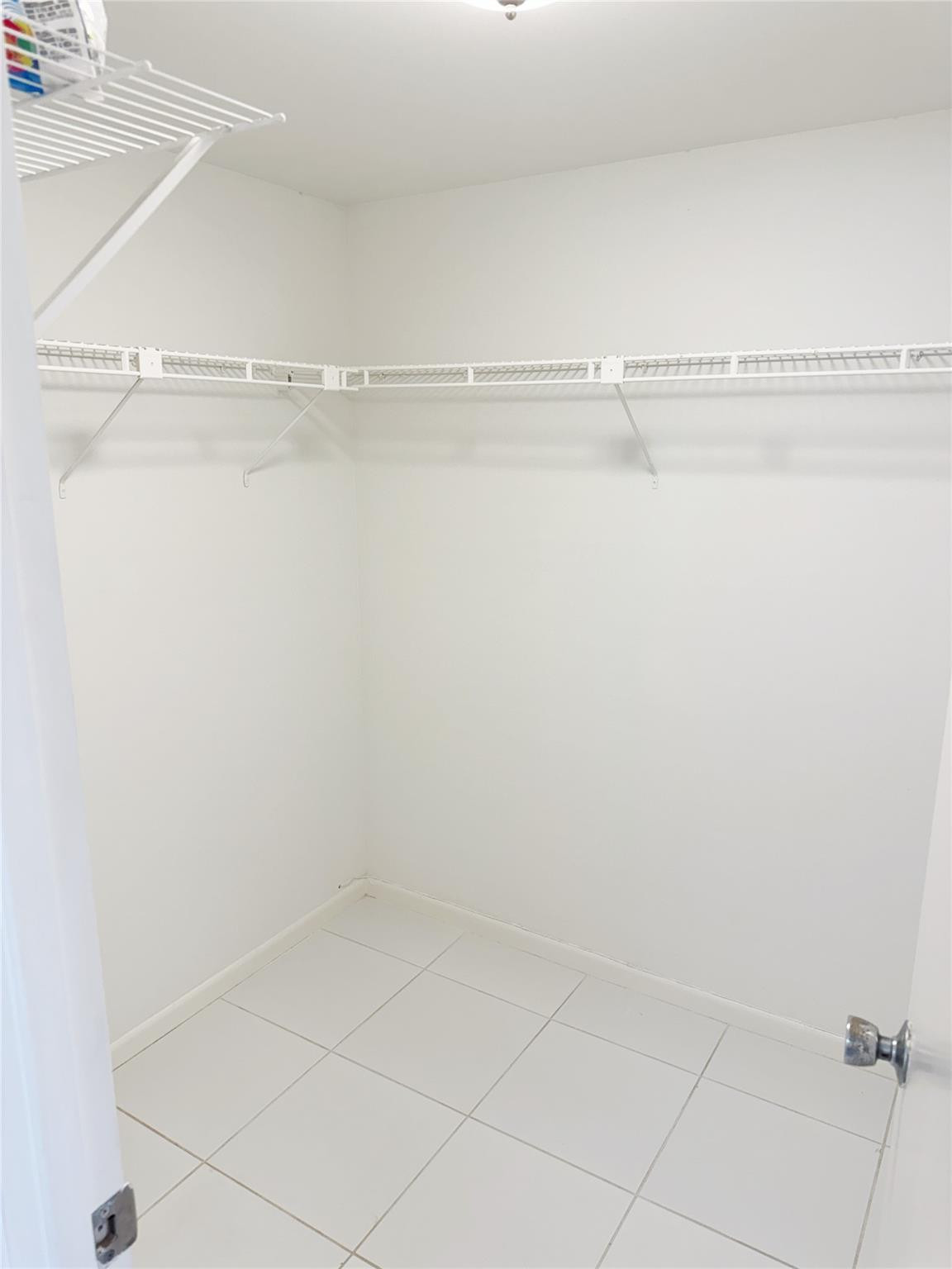 Country Club Tower Of Cor - Residential Lease