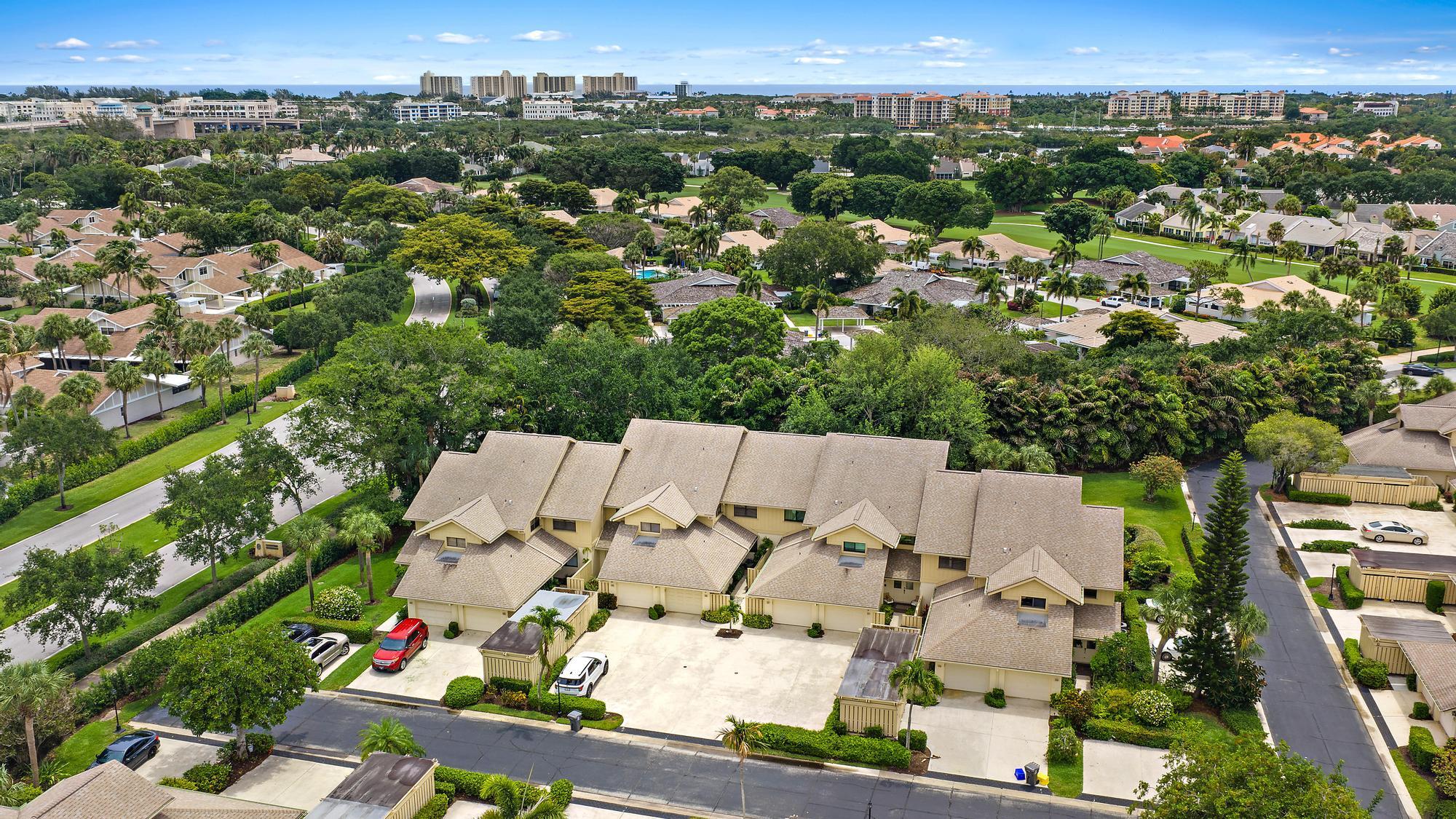 WATERBEND AT JONATHANS LANDING CONDO - Residential