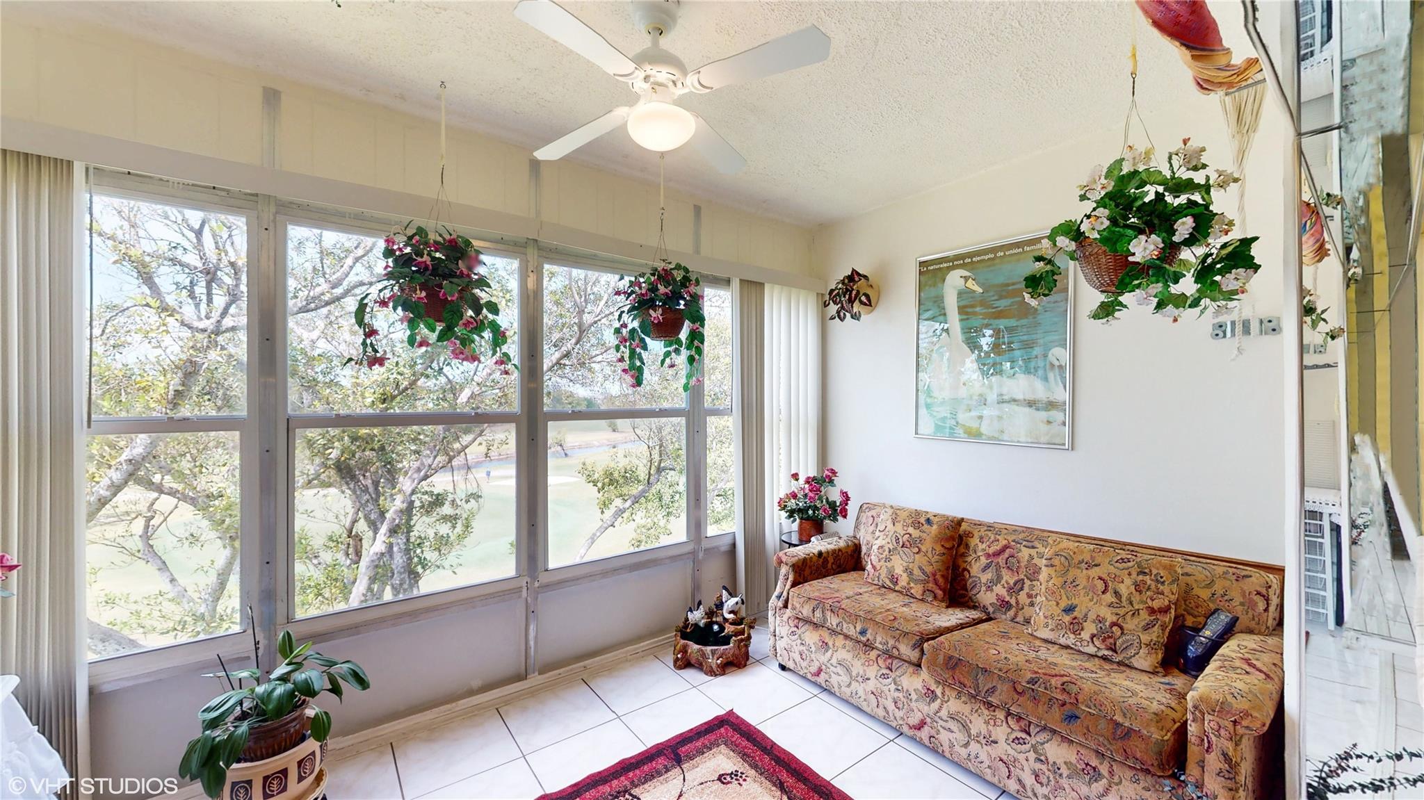 1035 Country Club Dr 403